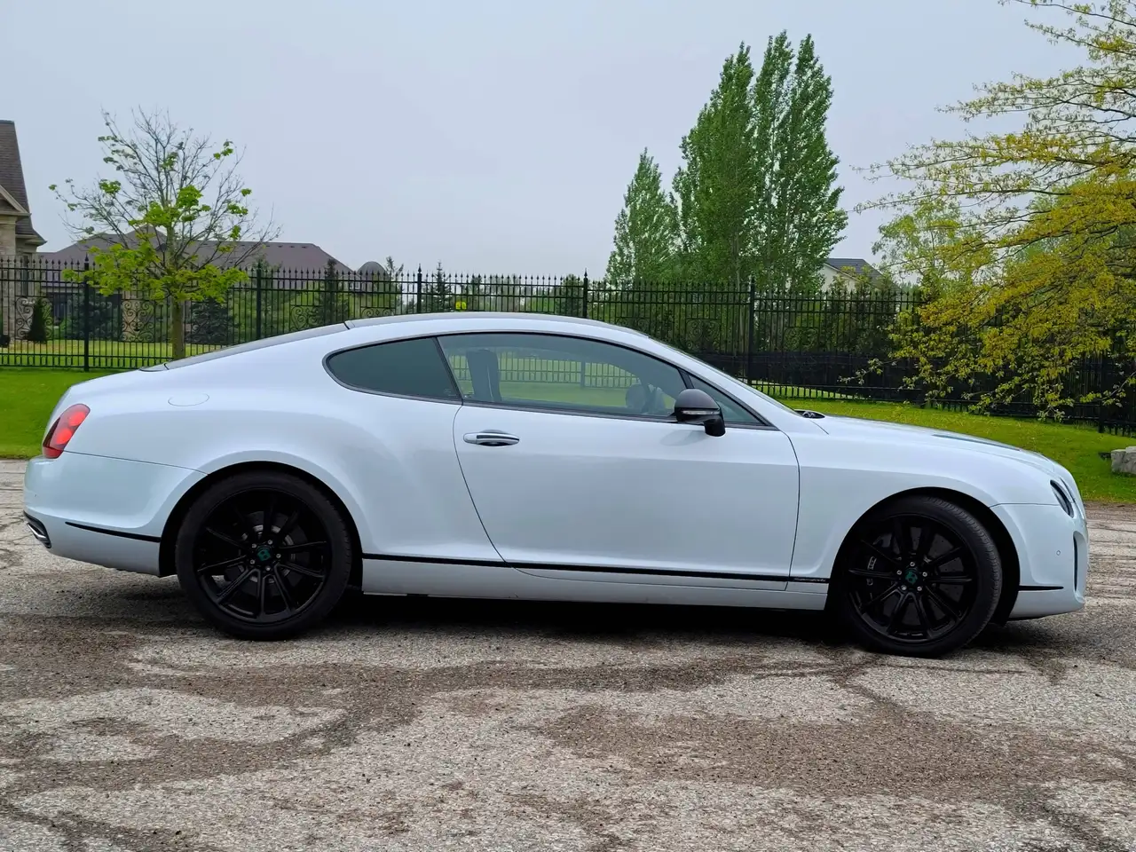 Bentley Continental Supersports снимка Bentley Continental Supersports