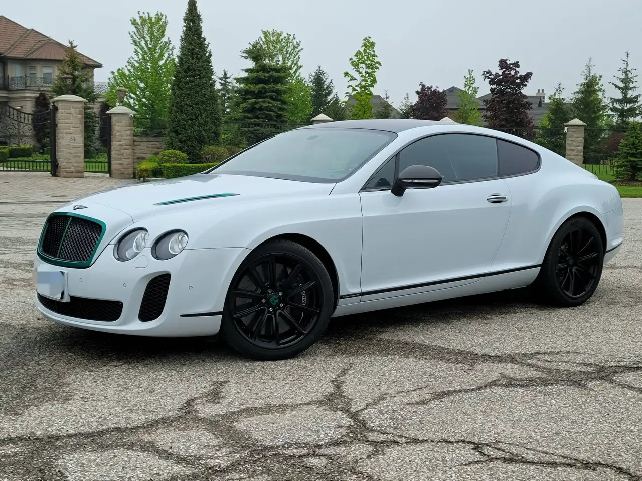 Bentley Continental Supersports снимка Bentley Continental Supersports
