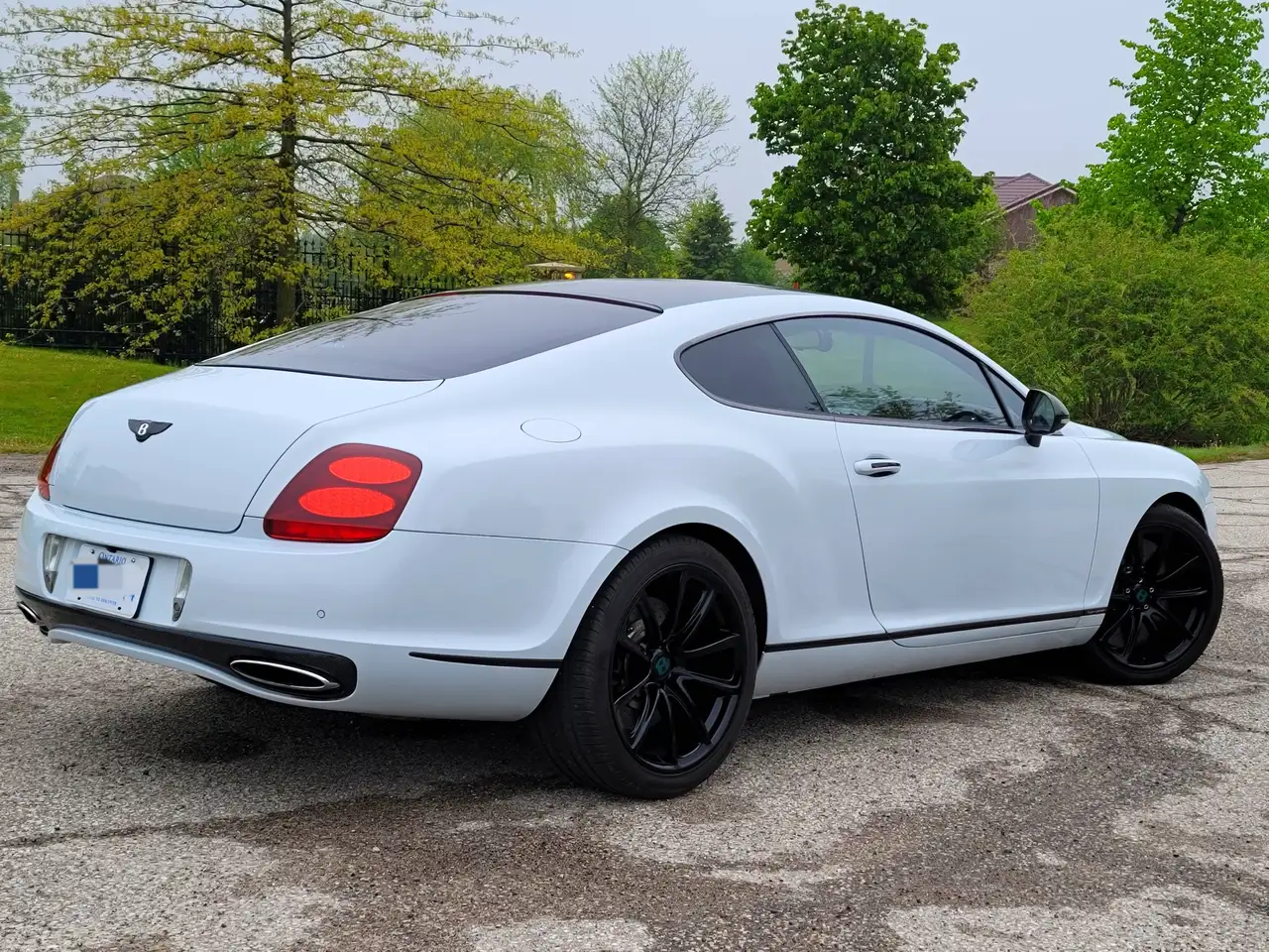 Bentley Continental Supersports снимка Bentley Continental Supersports