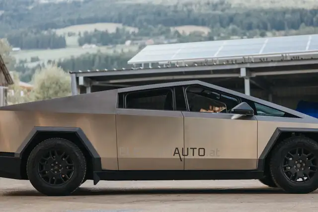 Tesla Cybertruck Cybertruck neu 2026. Preis inkl. EU Zulassung Ansicht 2