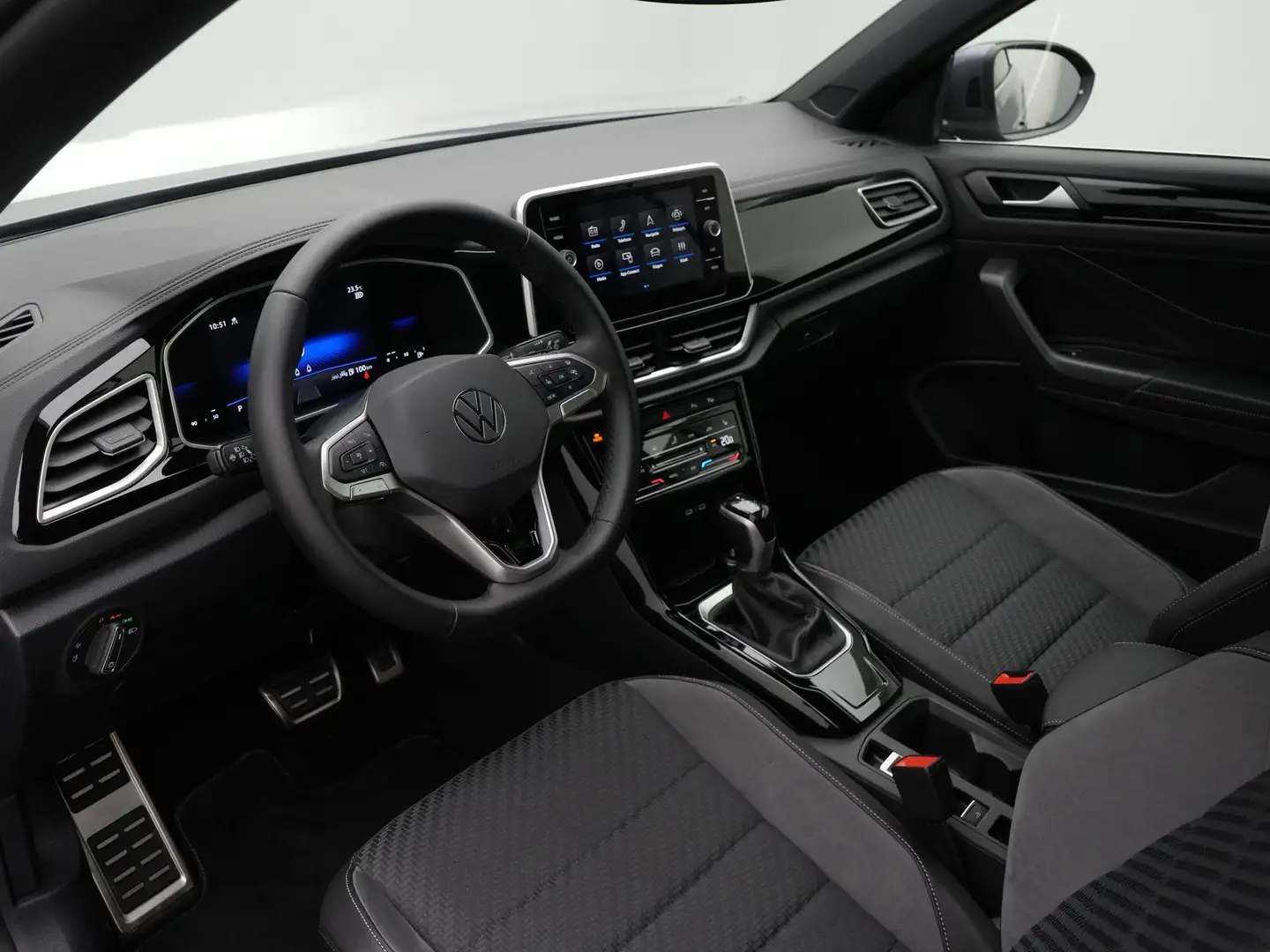 Volkswagen T-Roc Cabrio 1.5 TSI 150 pk DSG R-Line | Trekhaak | Stuu Grijs - 2