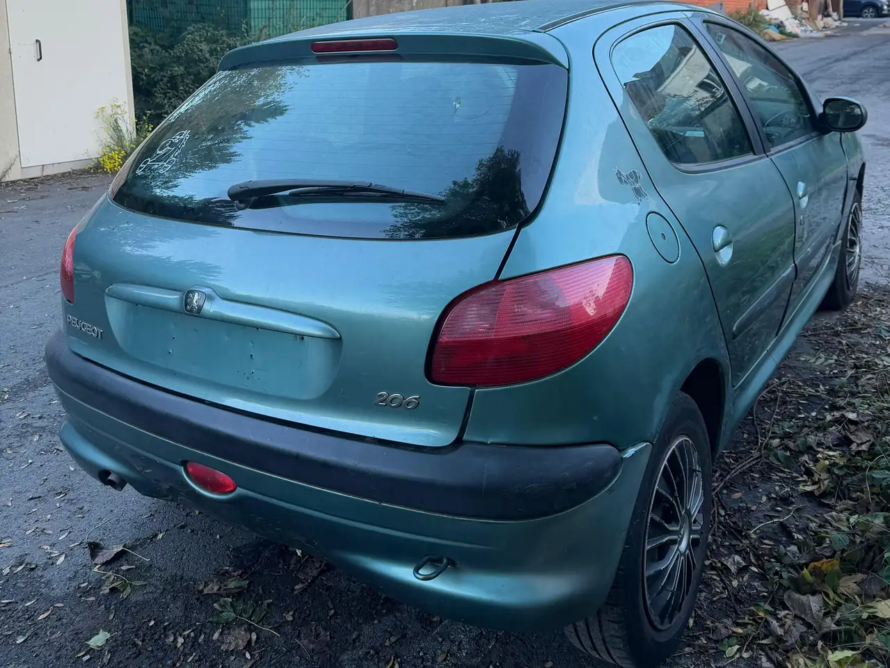 Peugeot 206