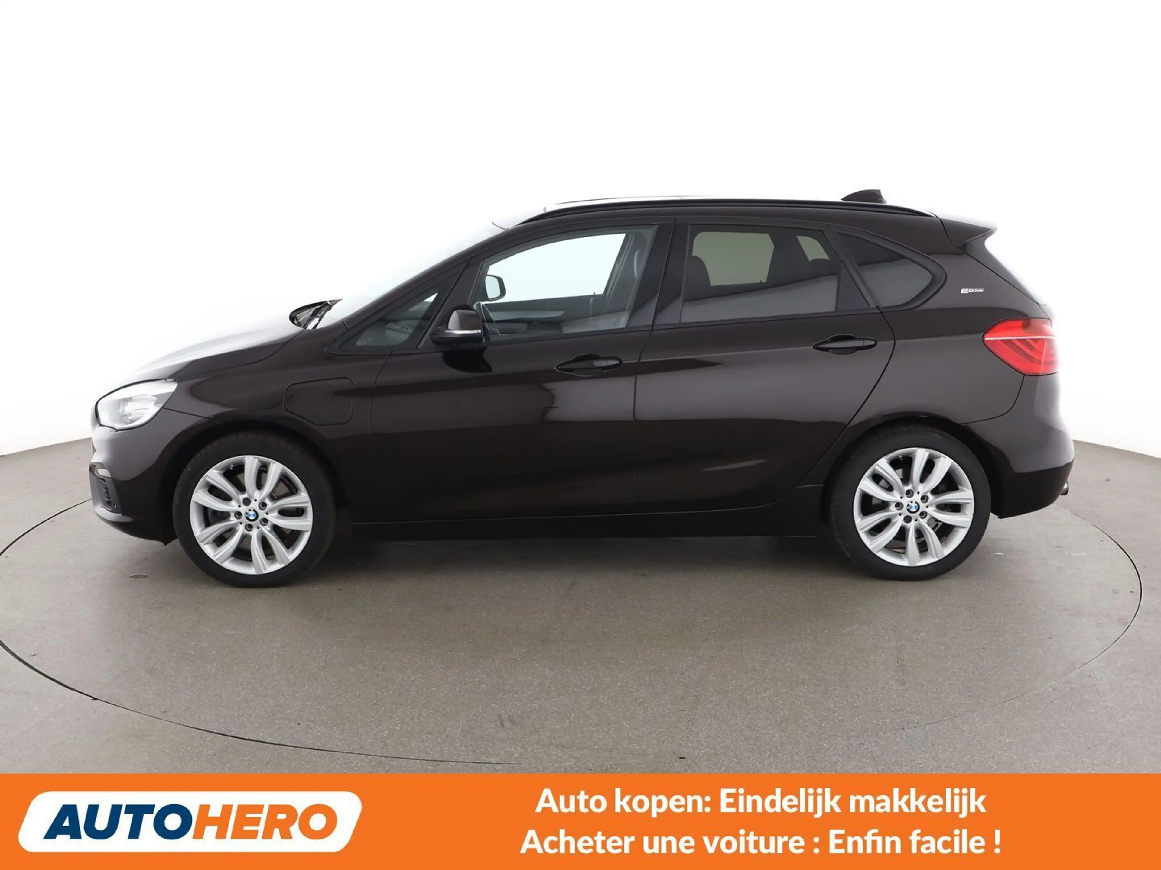 BMW 225 225xe Active Tourer Advantage — photo 3