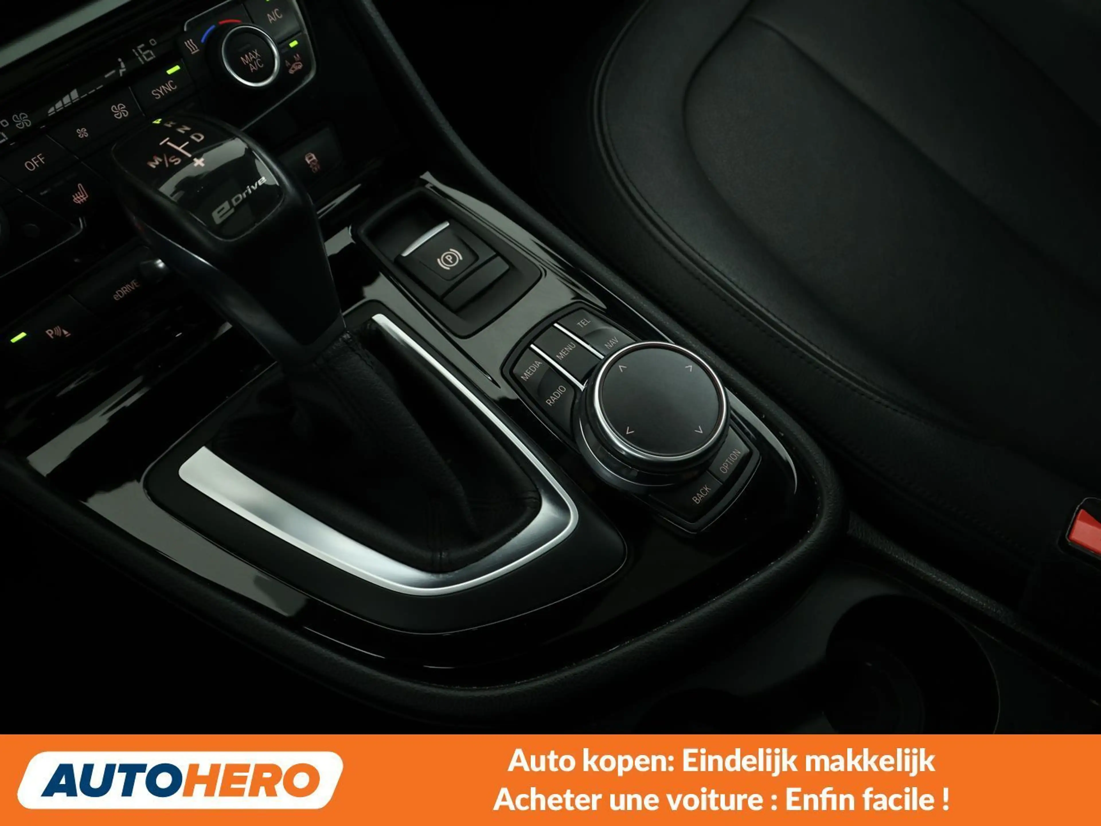 BMW 225 225xe Active Tourer Advantage — photo 11