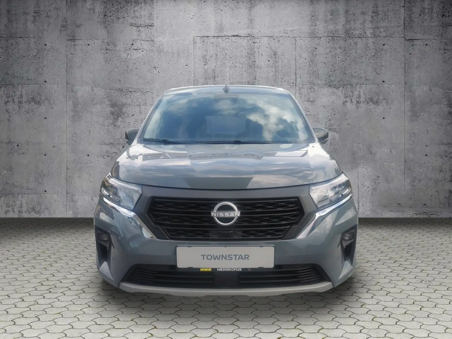 Nissan Townstar L1 DIG-T 130 Tekna Grijs - 2