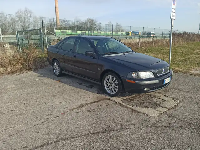 Volvo S40