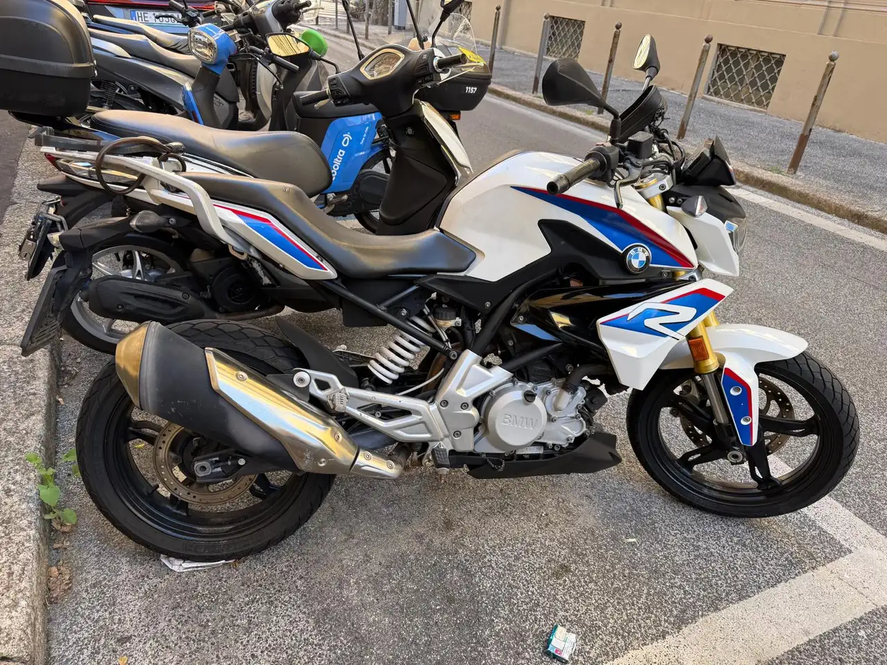 BMW G 310 R