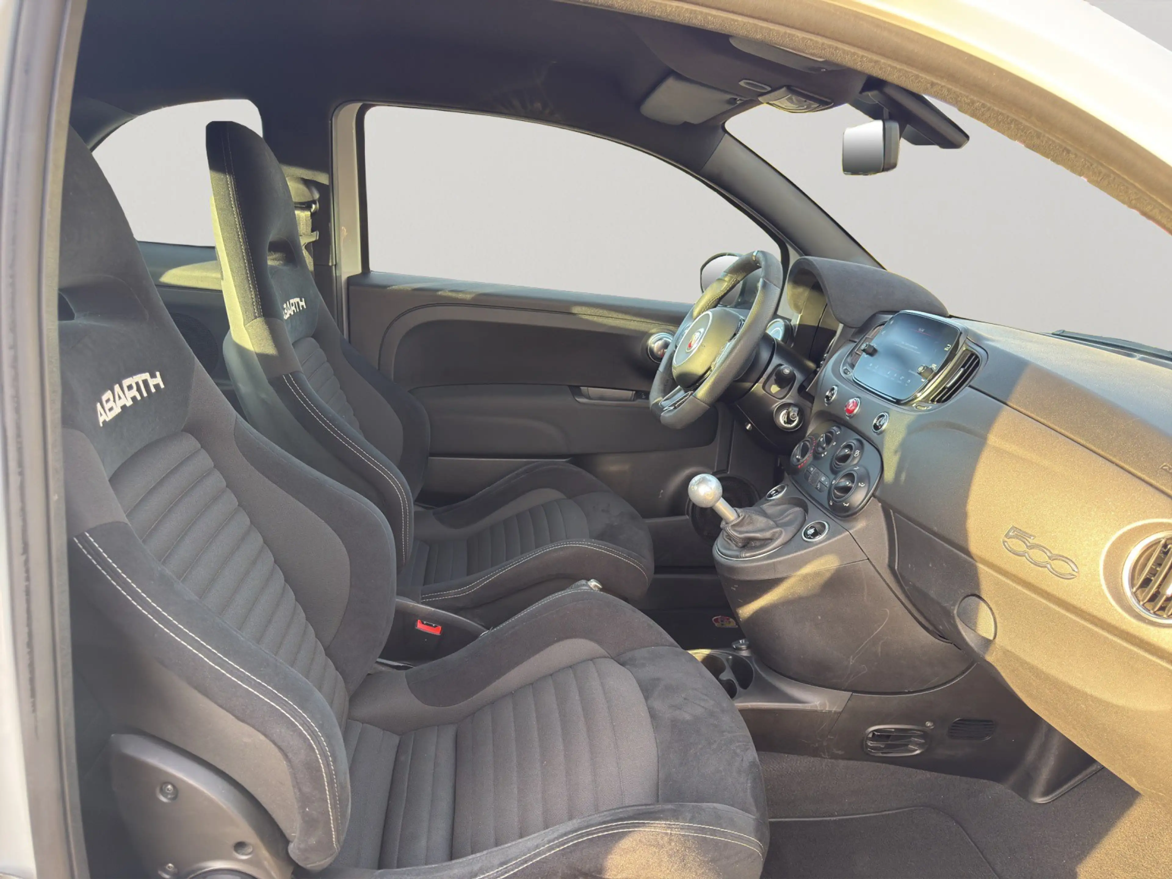Abarth 695 BI-XENON/LEDER/KLIMA/PDC/DAB — photo 10