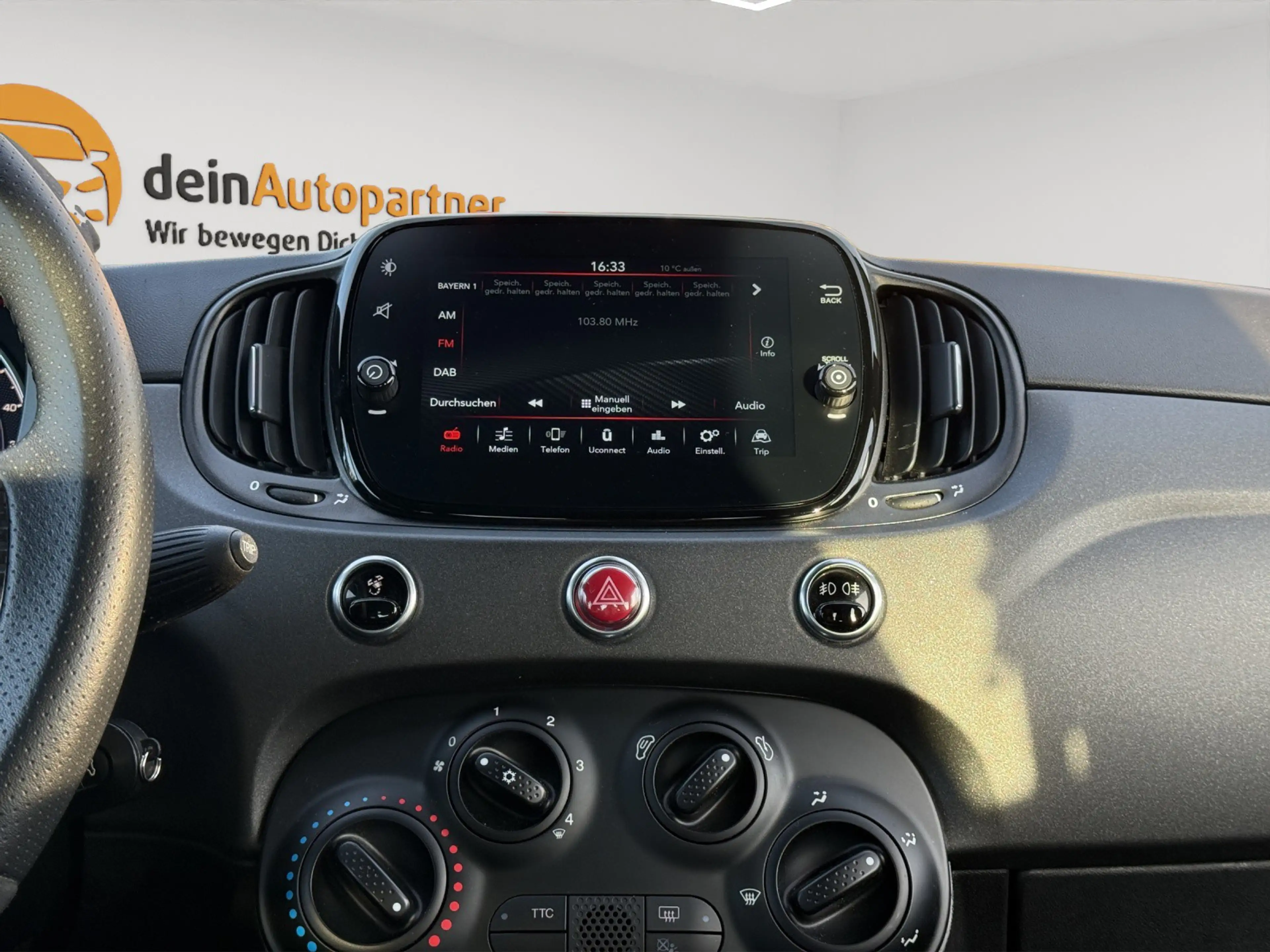 Abarth 695 BI-XENON/LEDER/KLIMA/PDC/DAB — photo 14
