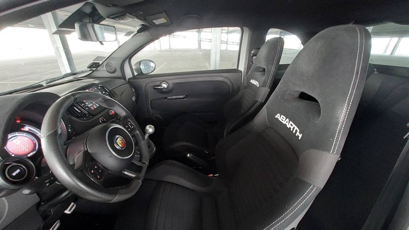 Abarth 695 BI-XENON/LEDER/KLIMA/PDC/DAB — photo 7