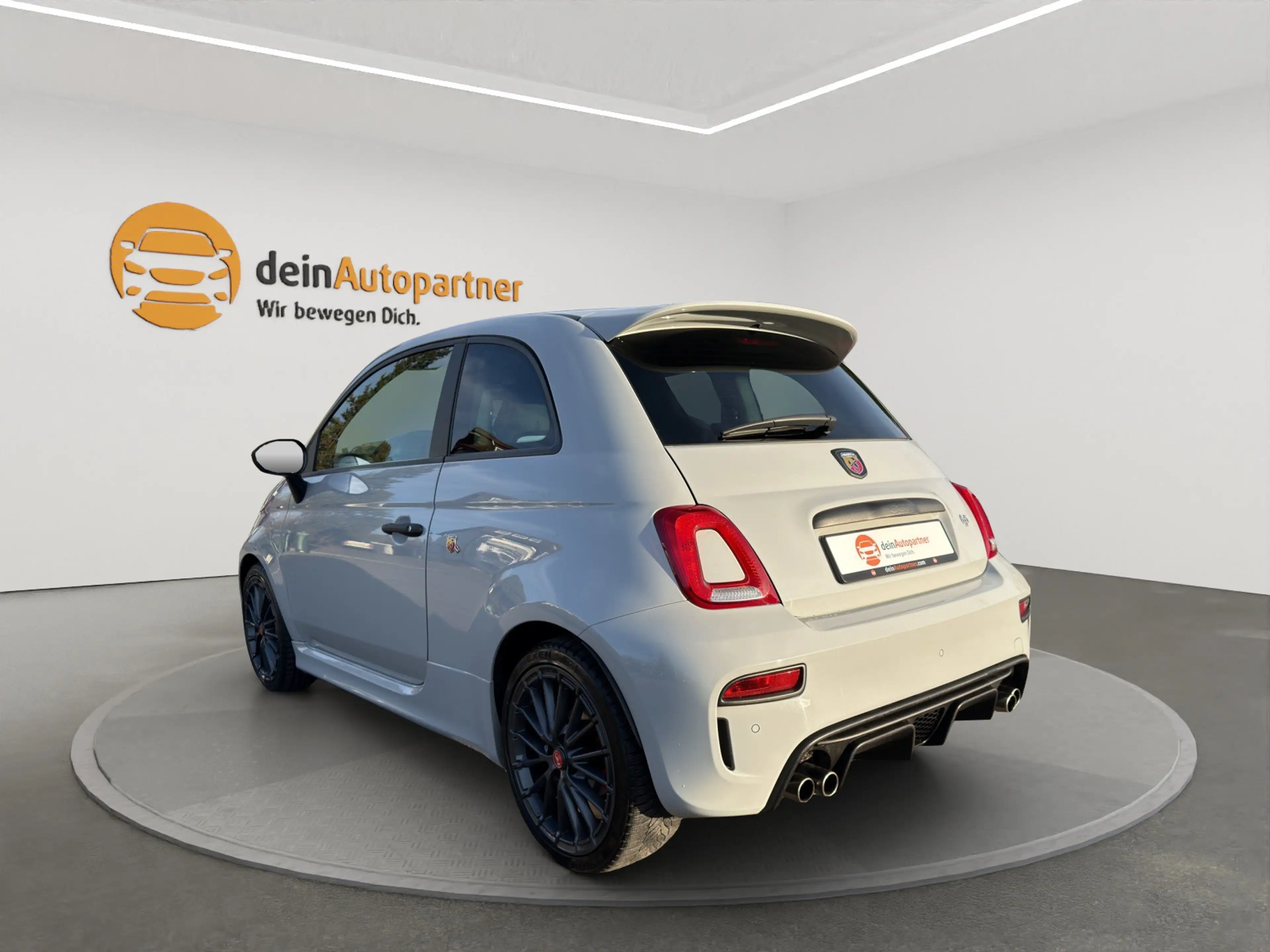 Abarth 695 BI-XENON/LEDER/KLIMA/PDC/DAB — photo 7