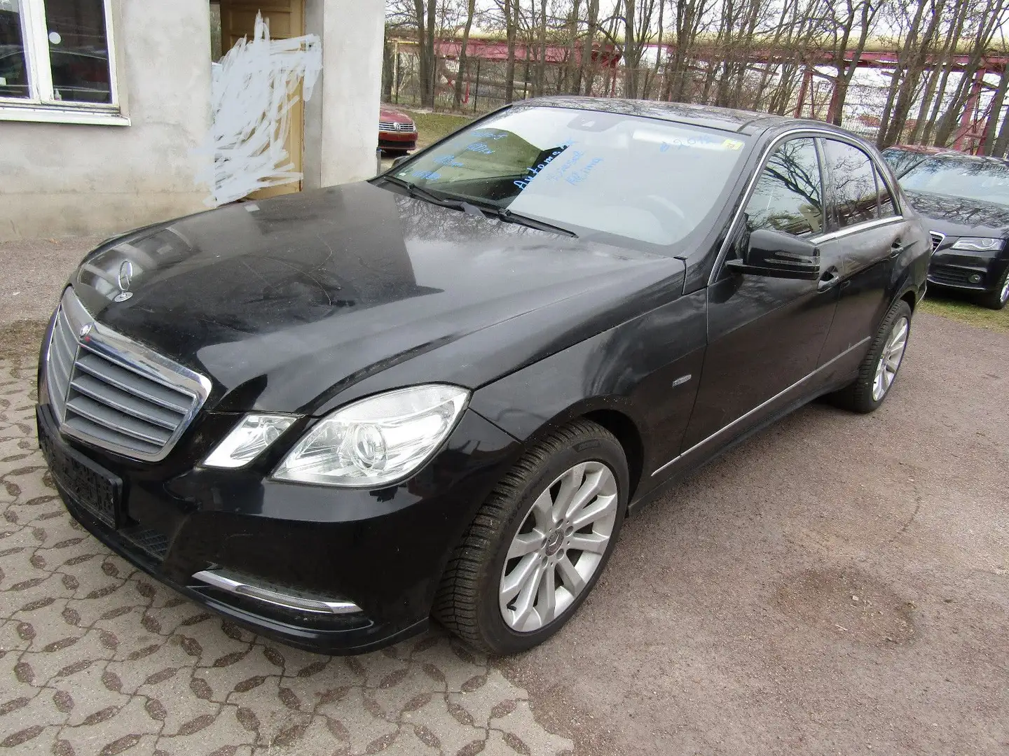 Mercedes-Benz E 200 E -Klasse Lim. E 200 CDI BlueEfficiency Nero - 1