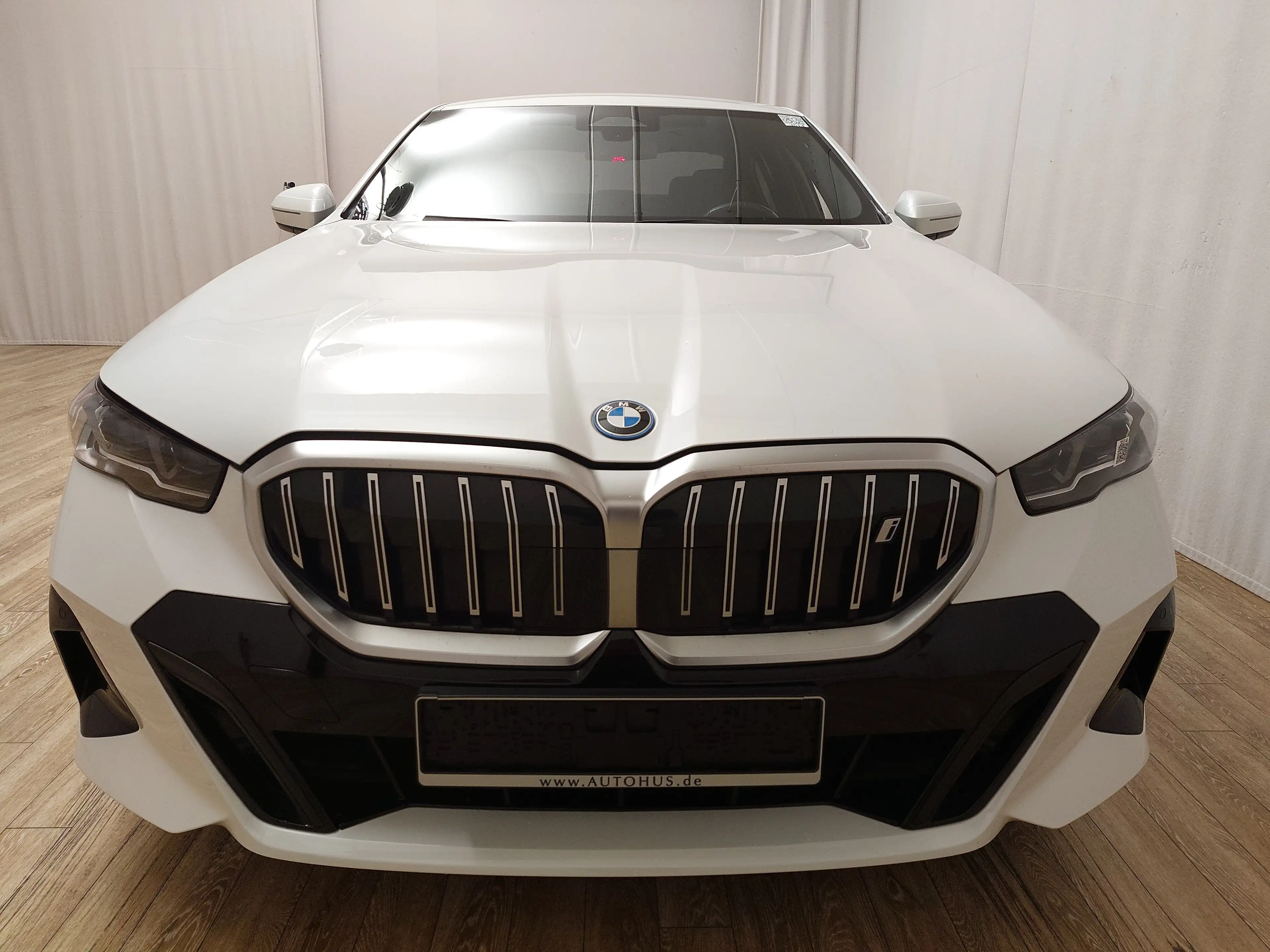 BMW i5 eDrive40 M Sport LEDER NAVI LED H/K — photo 9