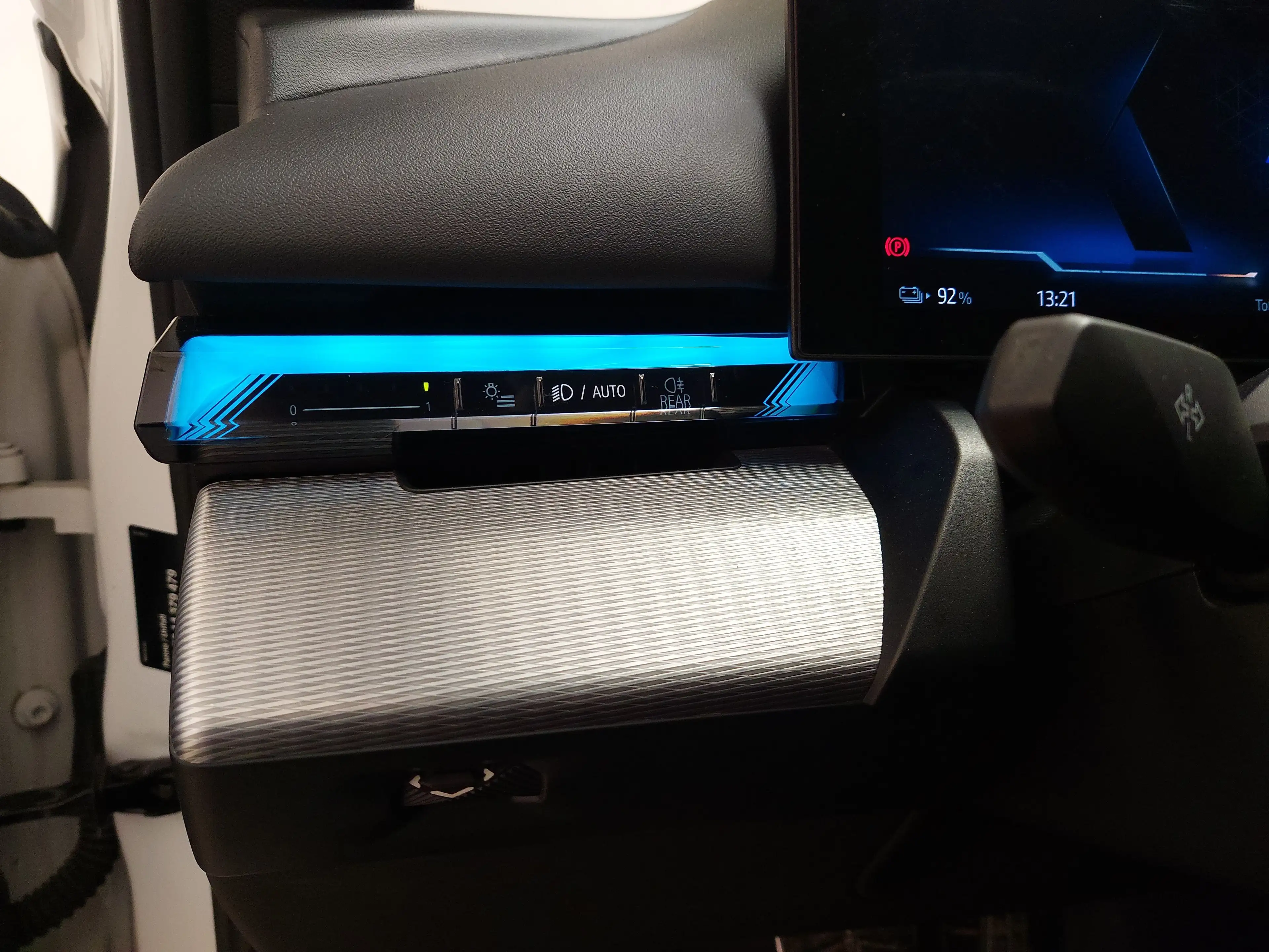 BMW i5 eDrive40 M Sport LEDER NAVI LED H/K — photo 7