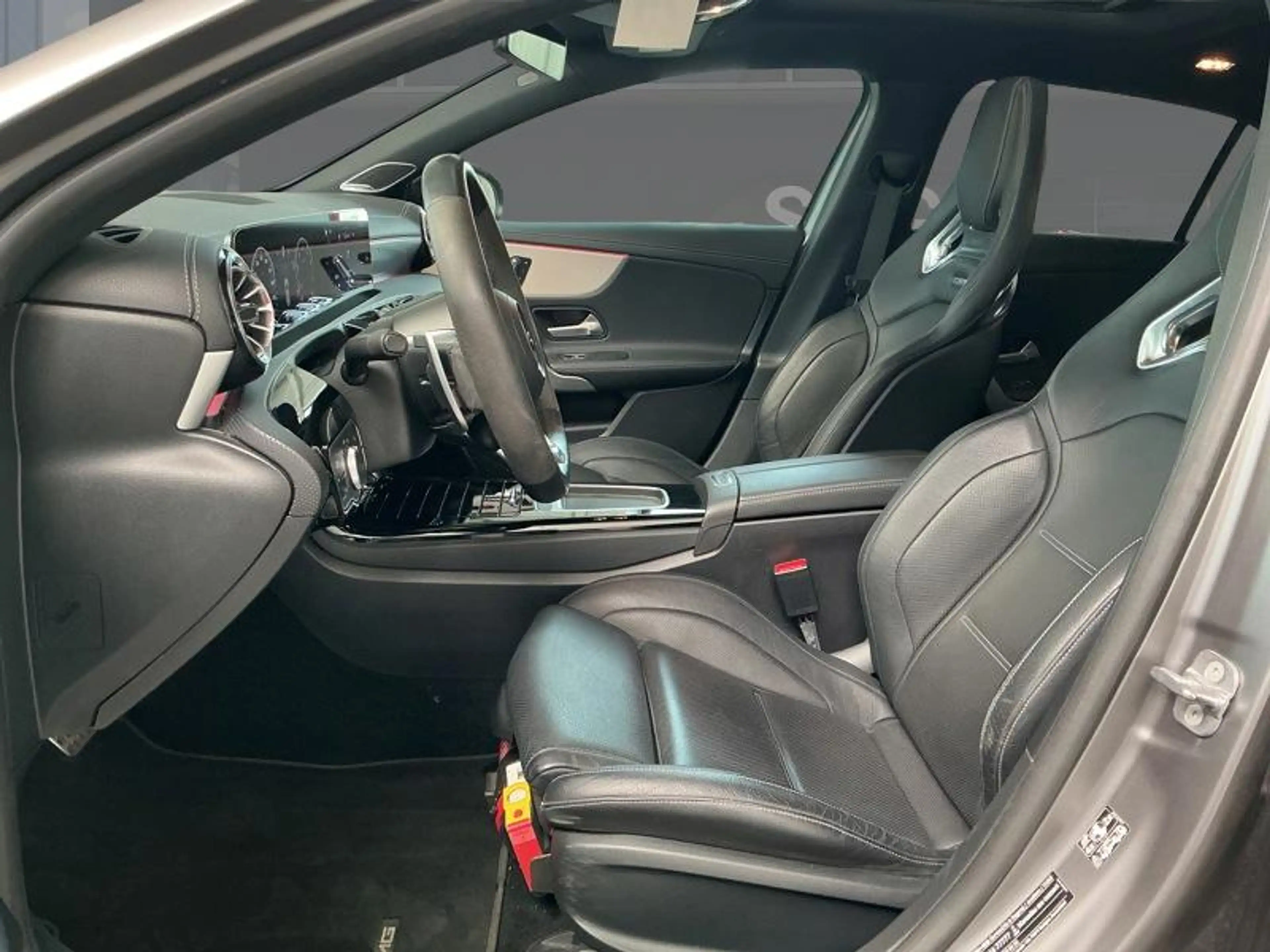 Mercedes-Benz A 45 AMG 45 S 4MATIC+ Pack Aerodynamique — photo 5