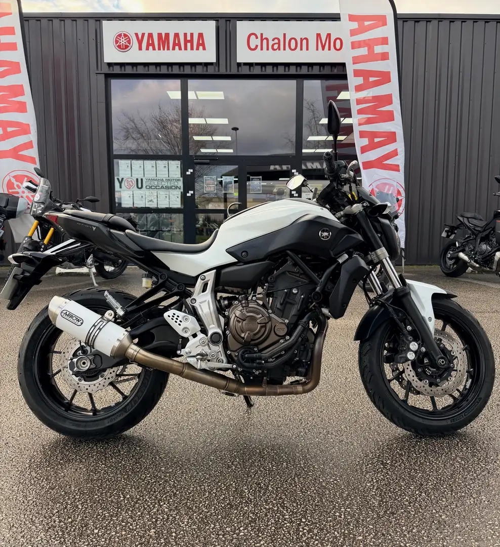 Yamaha MT-07 Blanc - 1