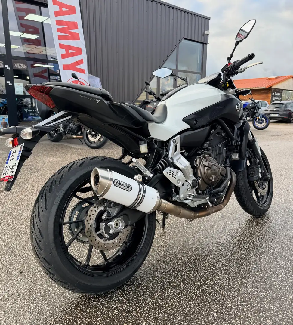 Yamaha MT-07 Blanc - 2