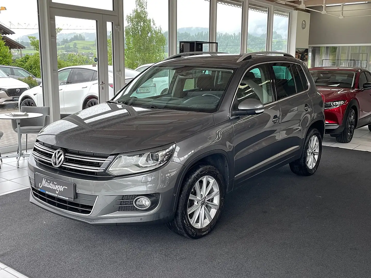 Volkswagen Tiguan 2,0 TDI BMT 4Motion Sky DPF Gris - 1