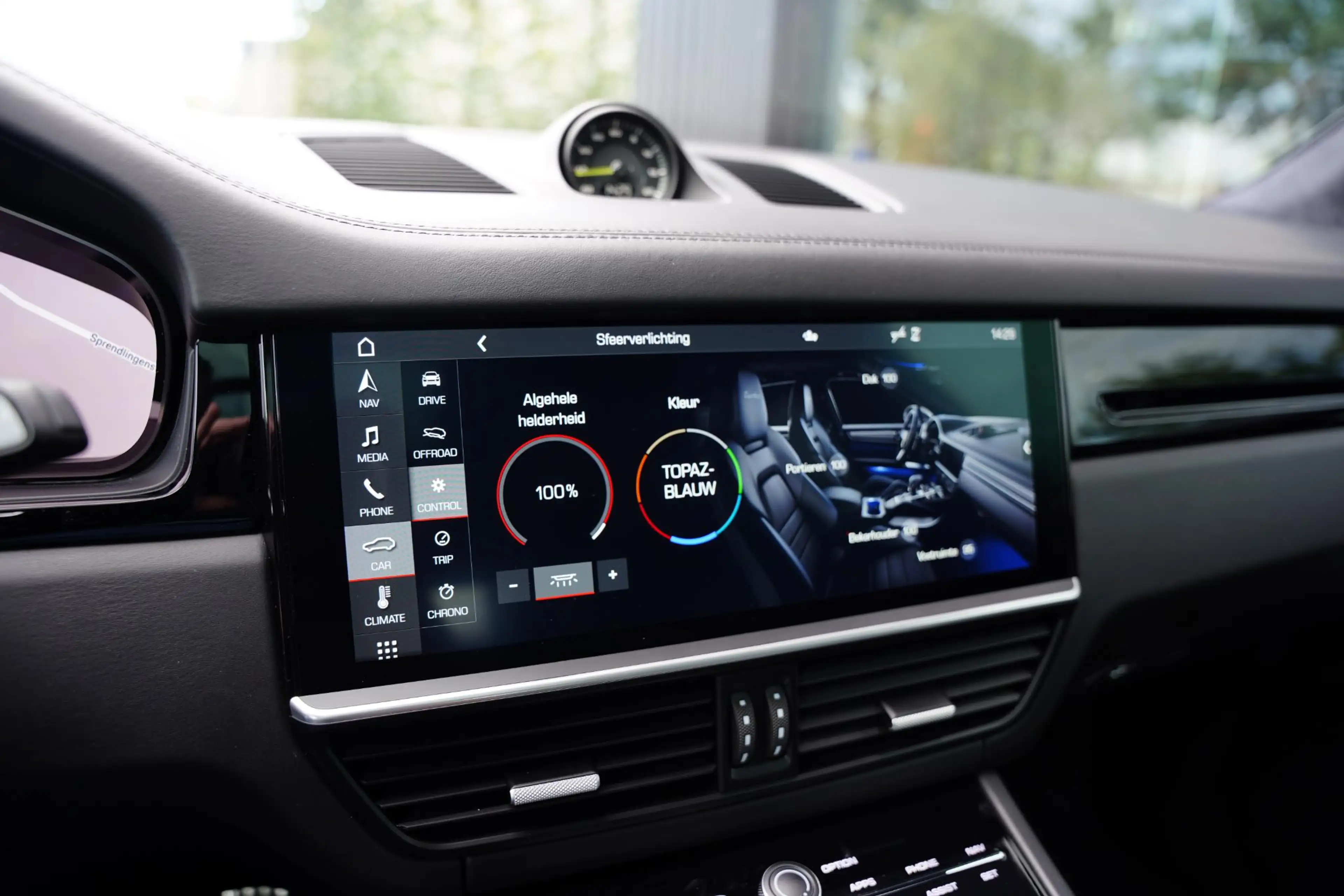 Porsche Cayenne 4.0 Turbo S E-Hybrid / Keramische Remmen / Sport C — photo 14