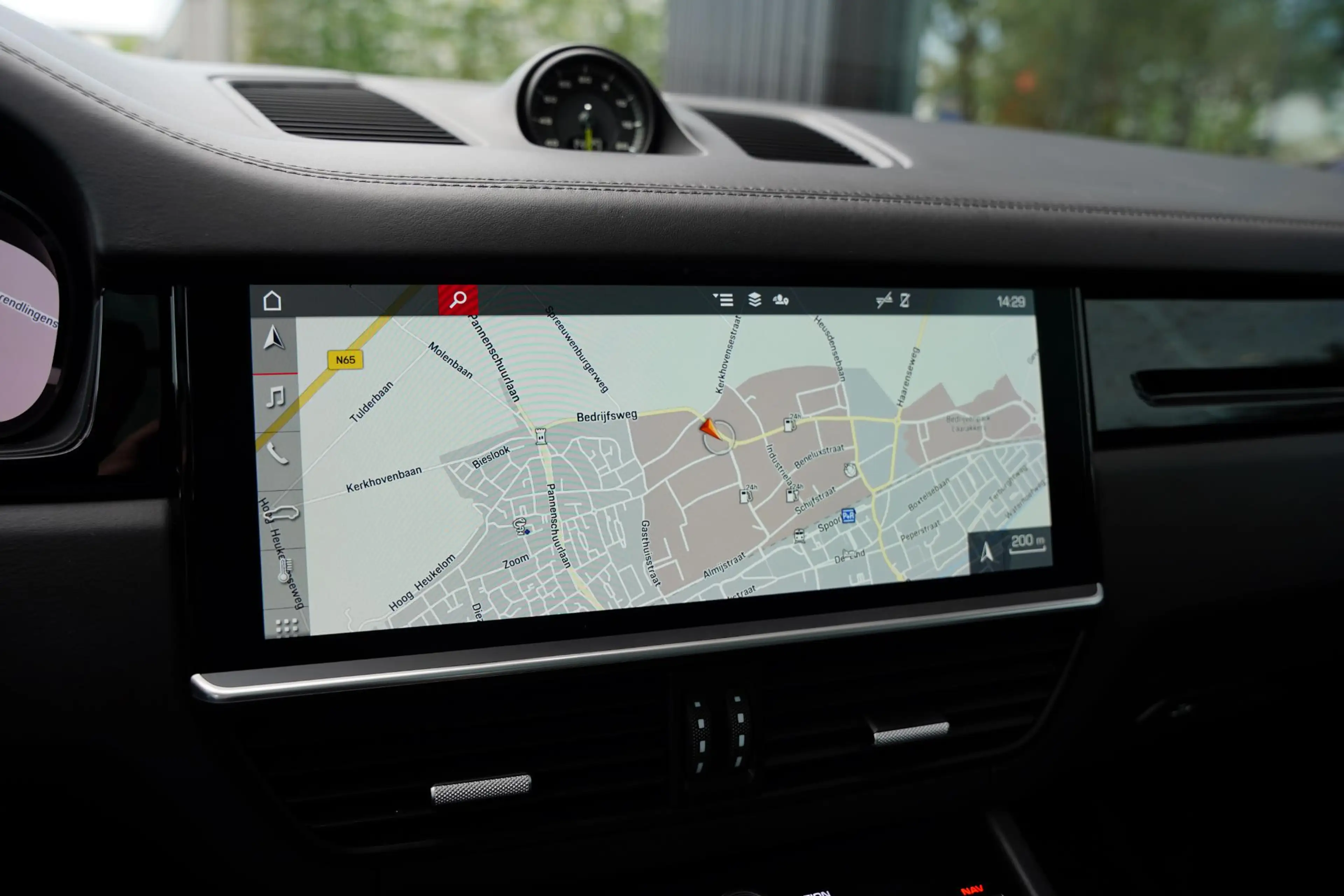 Porsche Cayenne 4.0 Turbo S E-Hybrid / Keramische Remmen / Sport C — photo 11