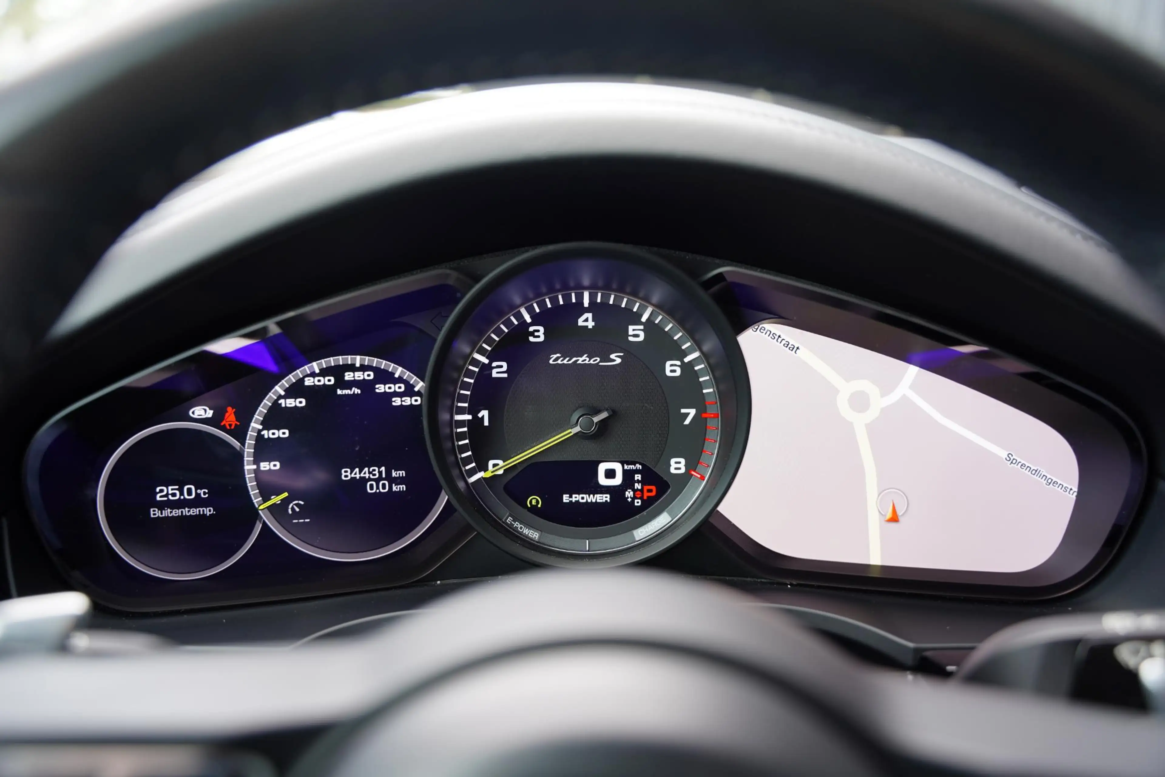 Porsche Cayenne 4.0 Turbo S E-Hybrid / Keramische Remmen / Sport C — photo 9
