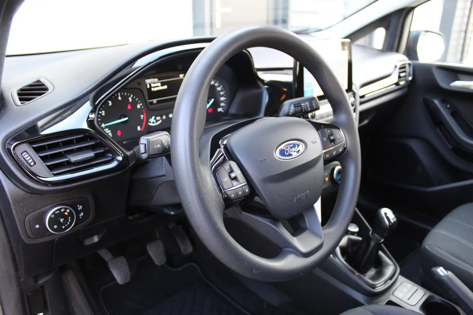Ford Fiesta 1.1 Trend | Applecarplay/Android auto | NL-auto Grau - 2