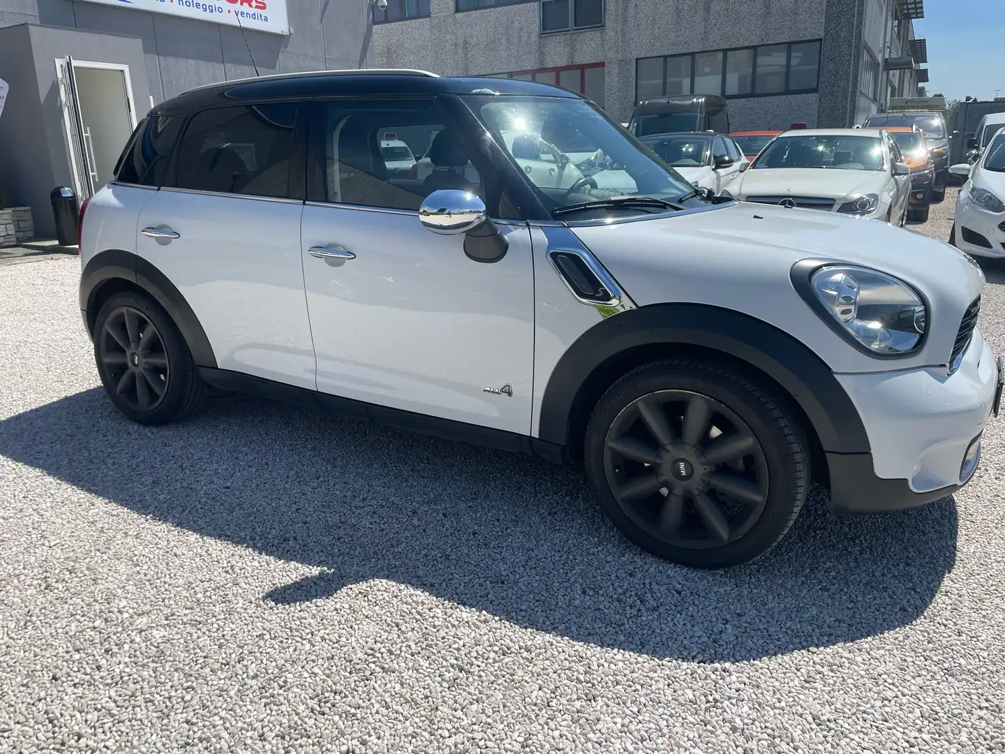 MINI Cooper SD Countryman Cooper SD 4x4 Bílá - 2