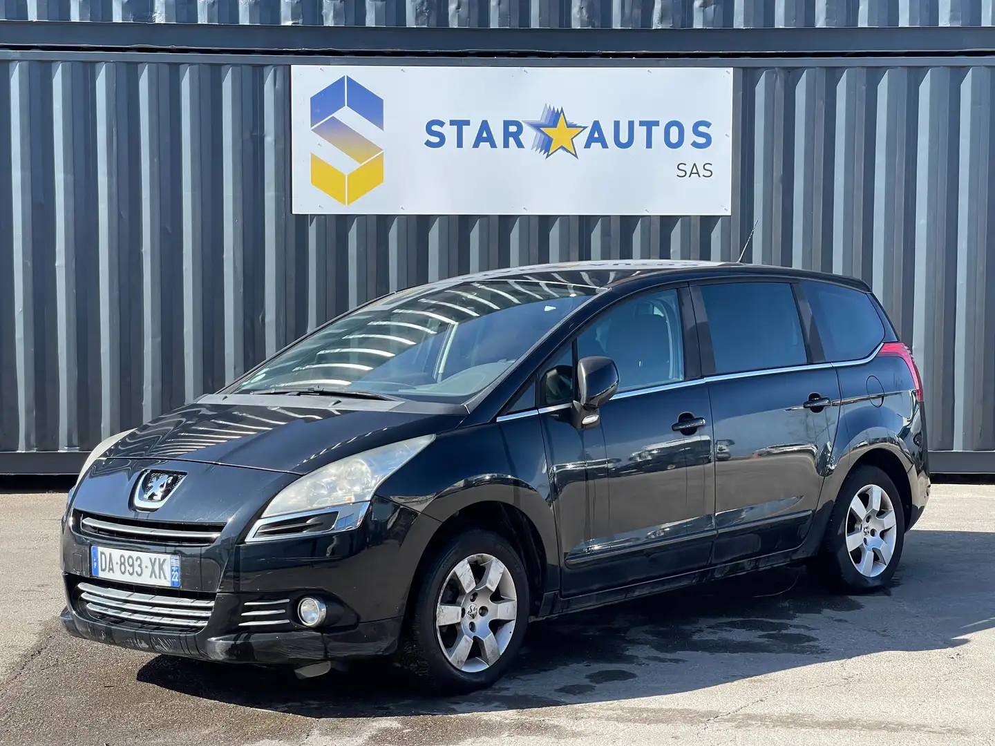 Peugeot 5008 1.6HDI 114 Noir - 1
