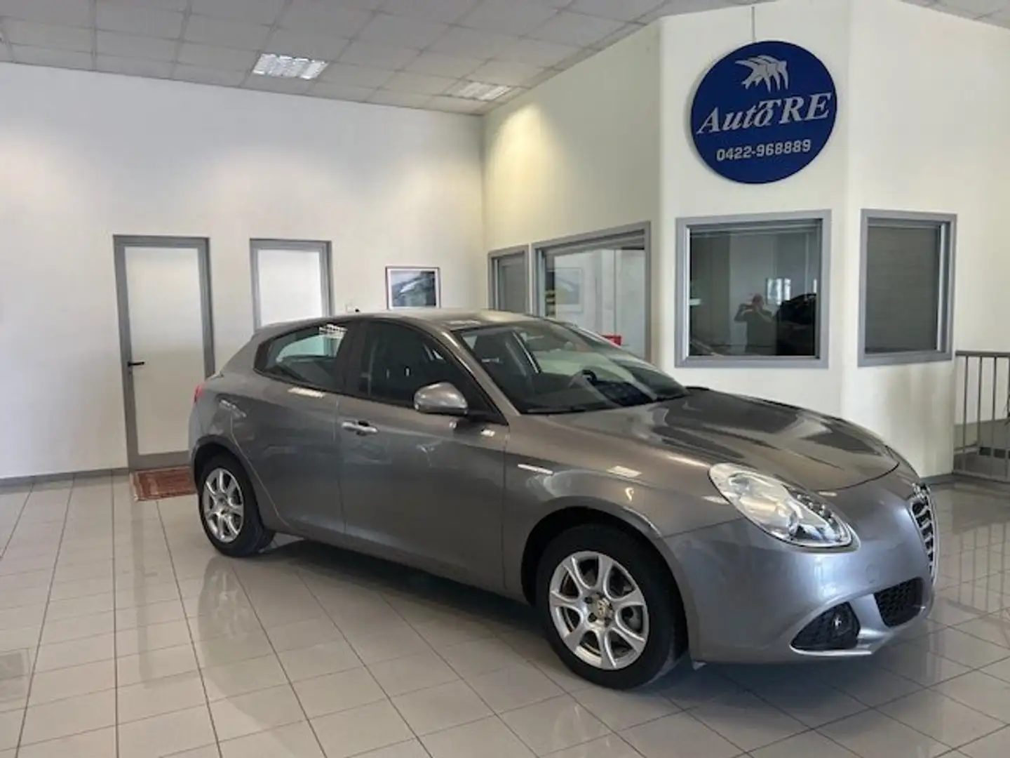 Alfa Romeo Giulietta Giulietta III 2010 1.4 tb Progression 105cv Gris - 1