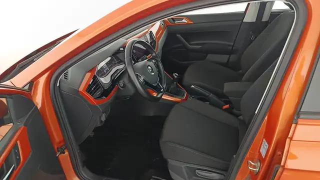 Volkswagen Polo view 8
