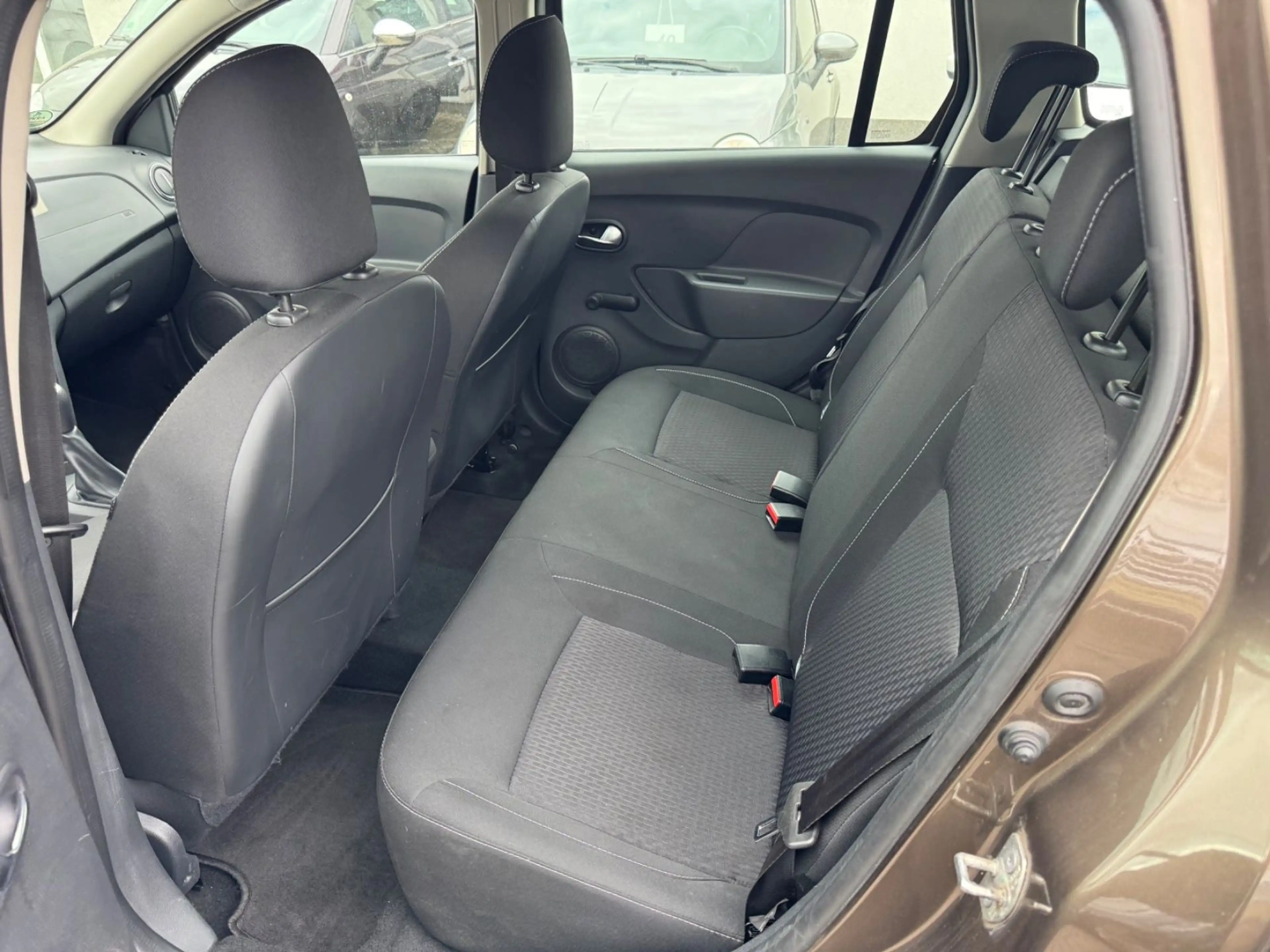 Dacia Logan MCV II Kombi Laureate — photo 8