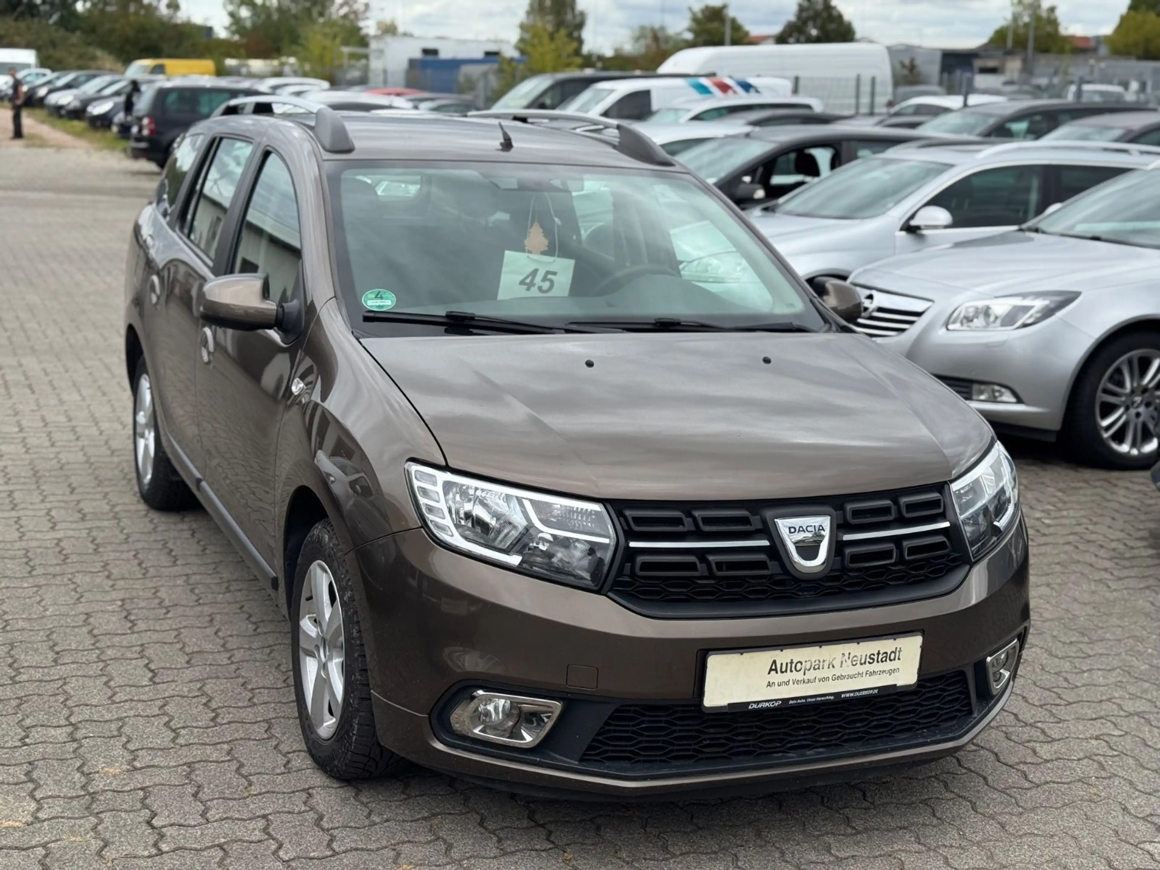 Dacia Logan MCV II Kombi Laureate — photo 2