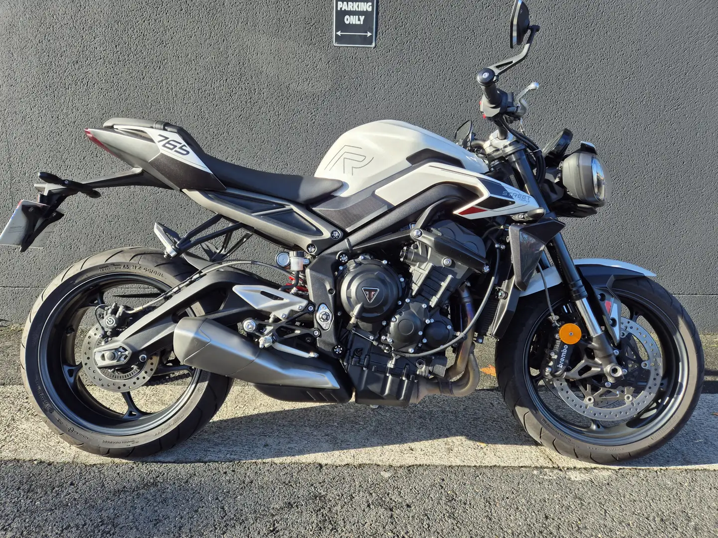 Triumph Street Triple 765 - 1