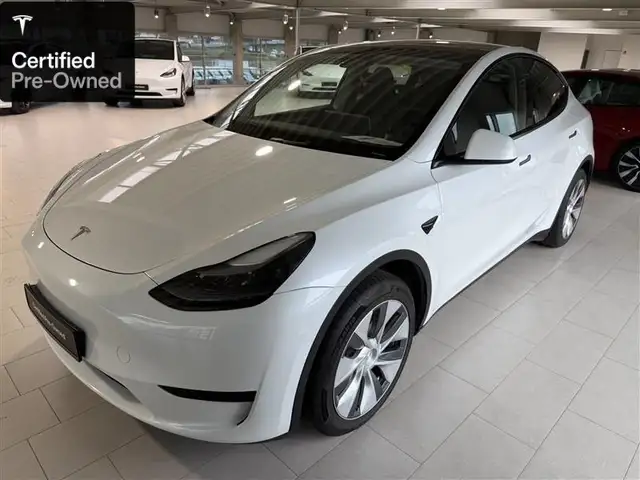 Tesla Model Y Model Y RWD
