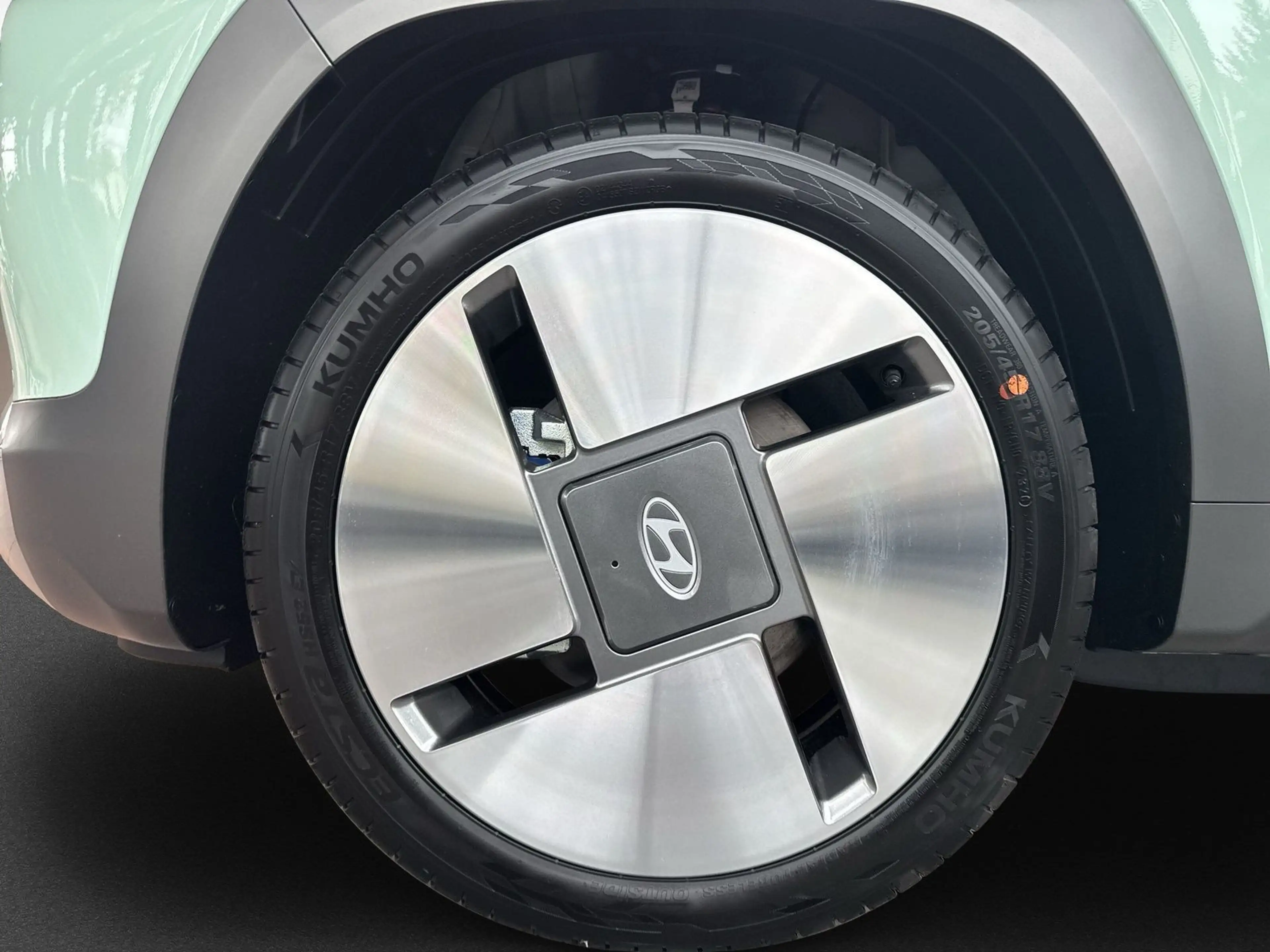 Hyundai Inster LOUNGE MY27 49kWh 115 PS +WÄRMEPUMPE+LED+ — photo 8