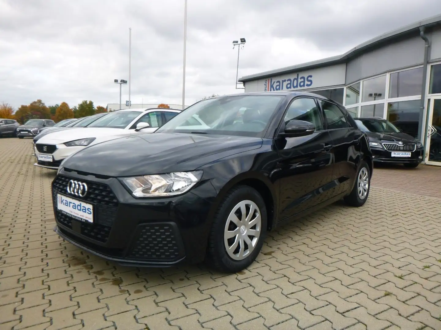 Audi A1 Sportback 30 TFSI basis Schwarz - 1