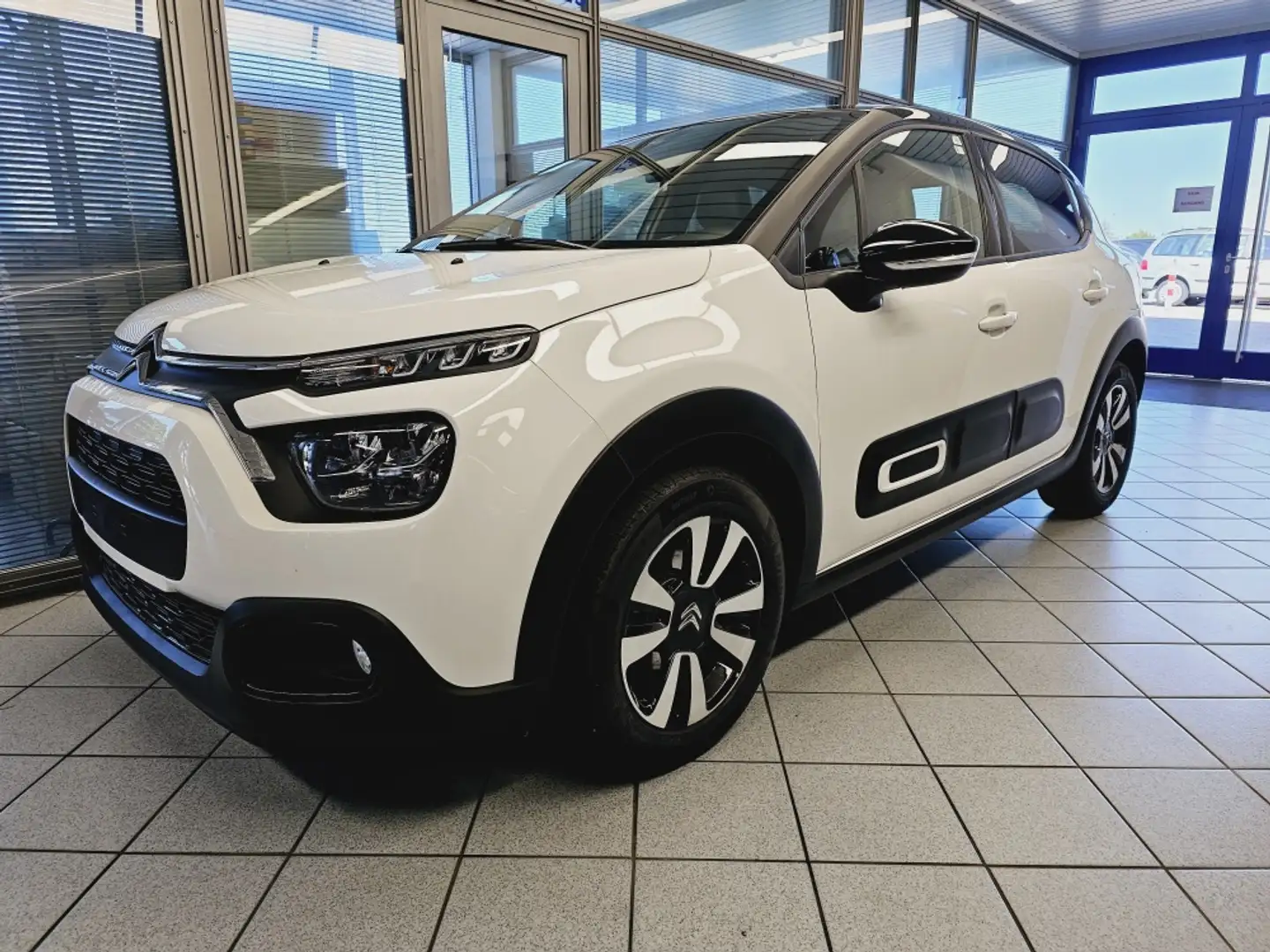 Citroen C3 LED-Scheinw.,Alu,Climatronic,Sitzhzg.,PDC Blanc - 2