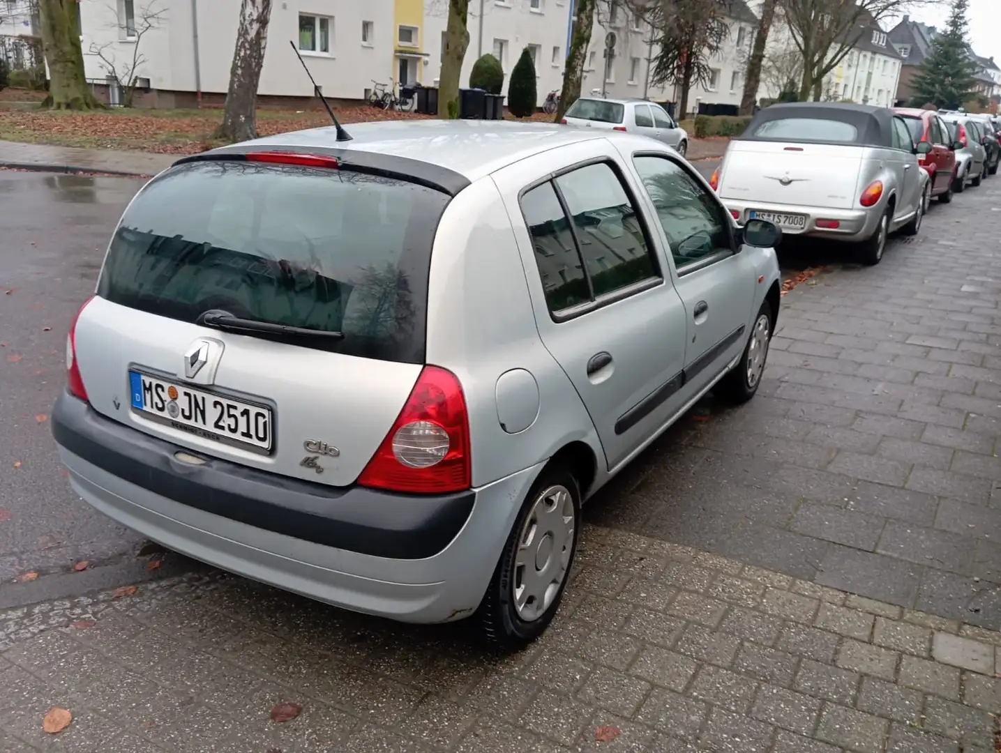 Renault Clio 1.2 16V Authentique - 2