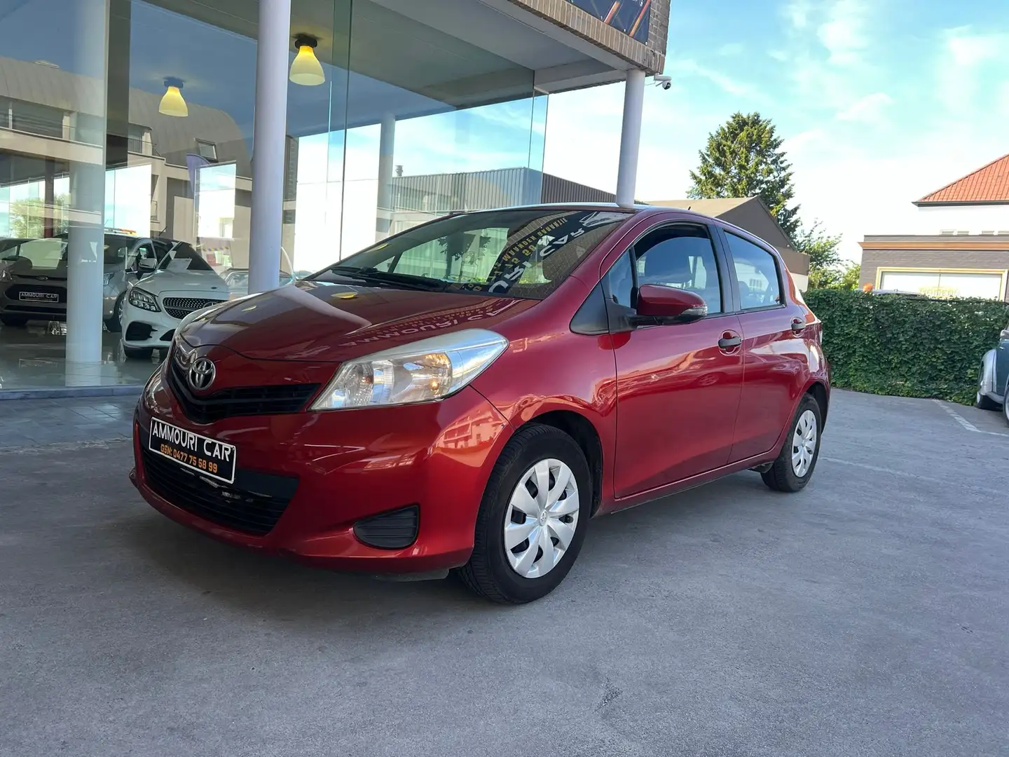 Toyota Yaris Yaris 1.0i VVT-i Edition 2013 Rood - 1