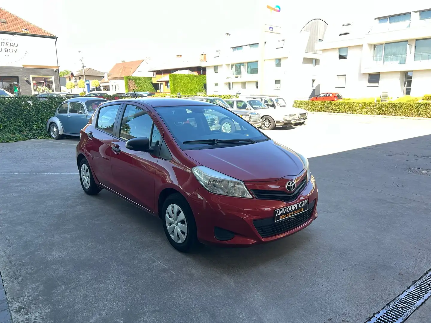 Toyota Yaris Yaris 1.0i VVT-i Edition 2013 Rood - 2