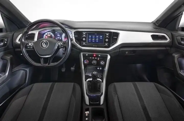 Volkswagen T-Roc 2024, foto 3