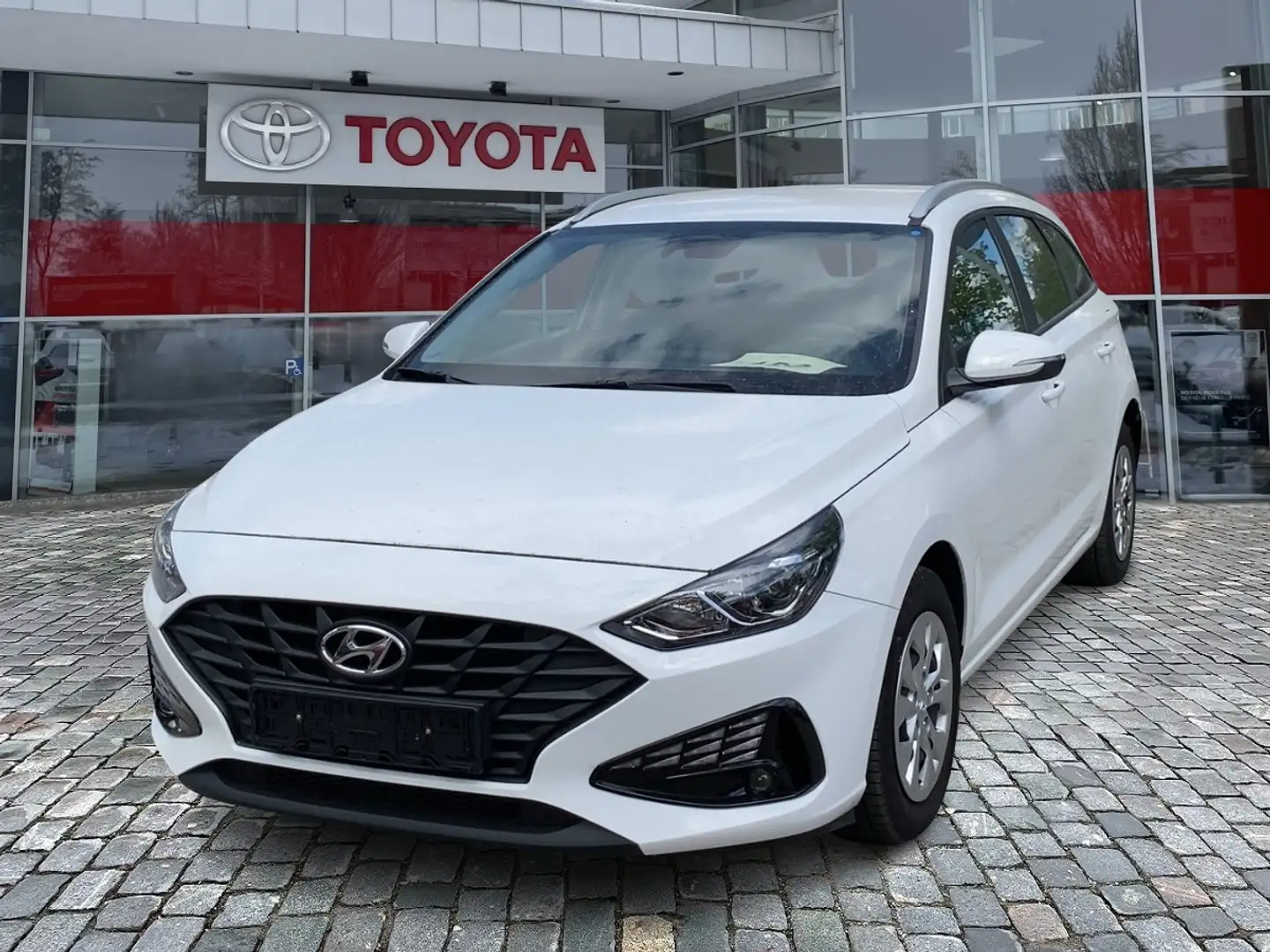 Hyundai i30 cw 1.0 T-GDI Trend FLA SpurH LM KAM 2xKlima Weiß - 1