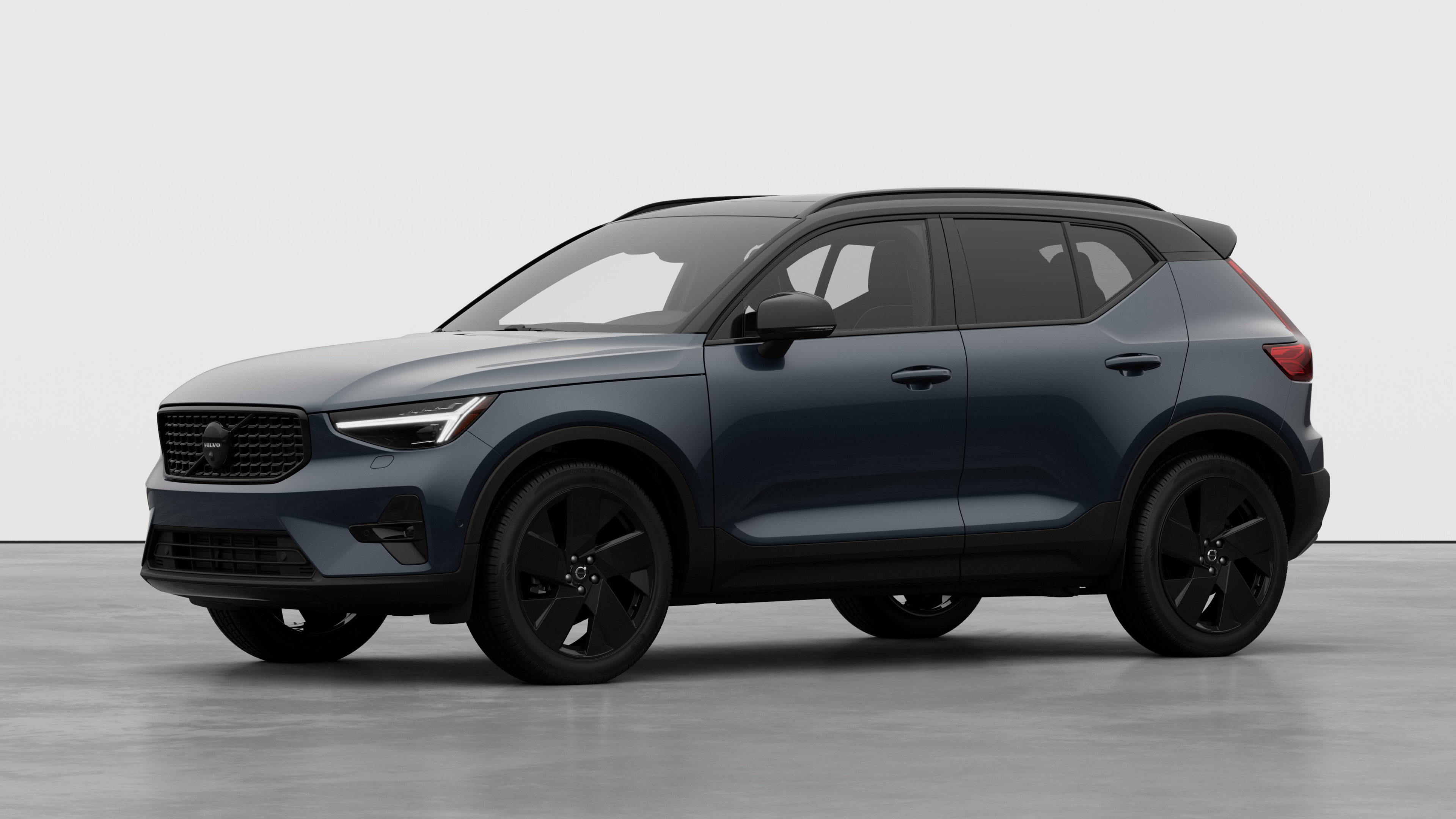 2026 Volvo XC40 B5 Ultra Black Edition