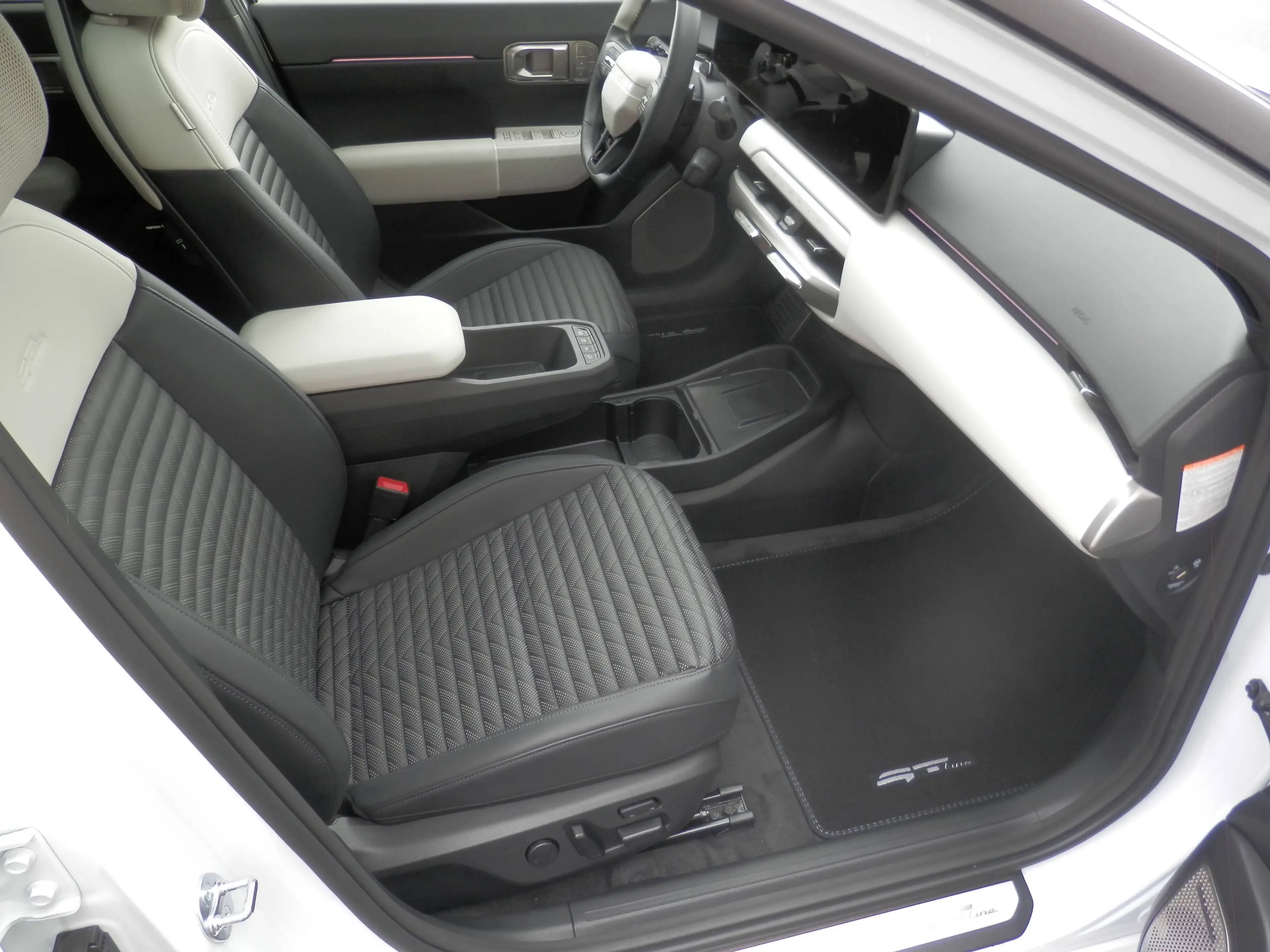 Kia EV4 HB FWD 81,4kWh GT-Line & SD — photo 10