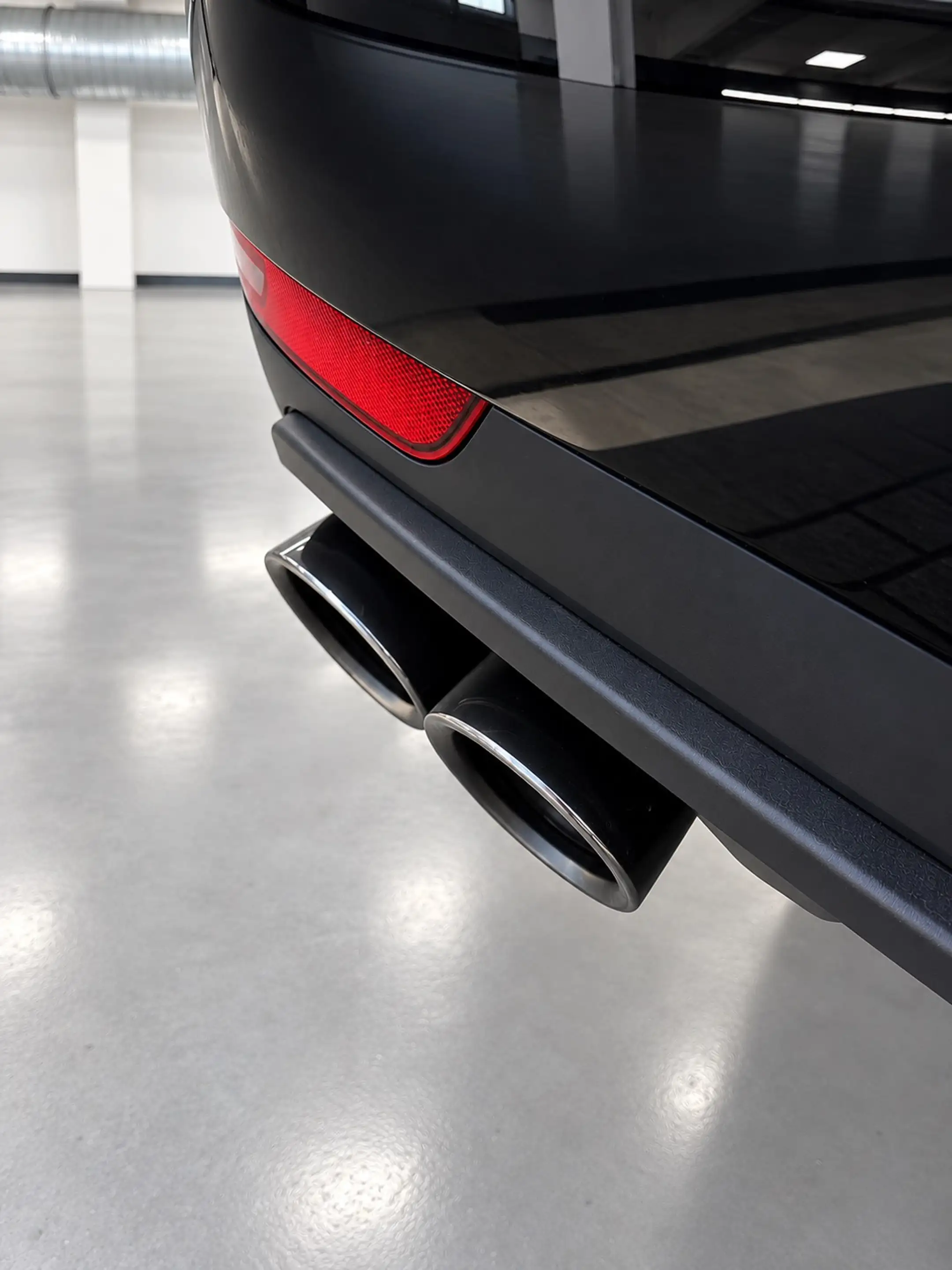 Porsche Macan 2.0 Turbo PDK — photo 12