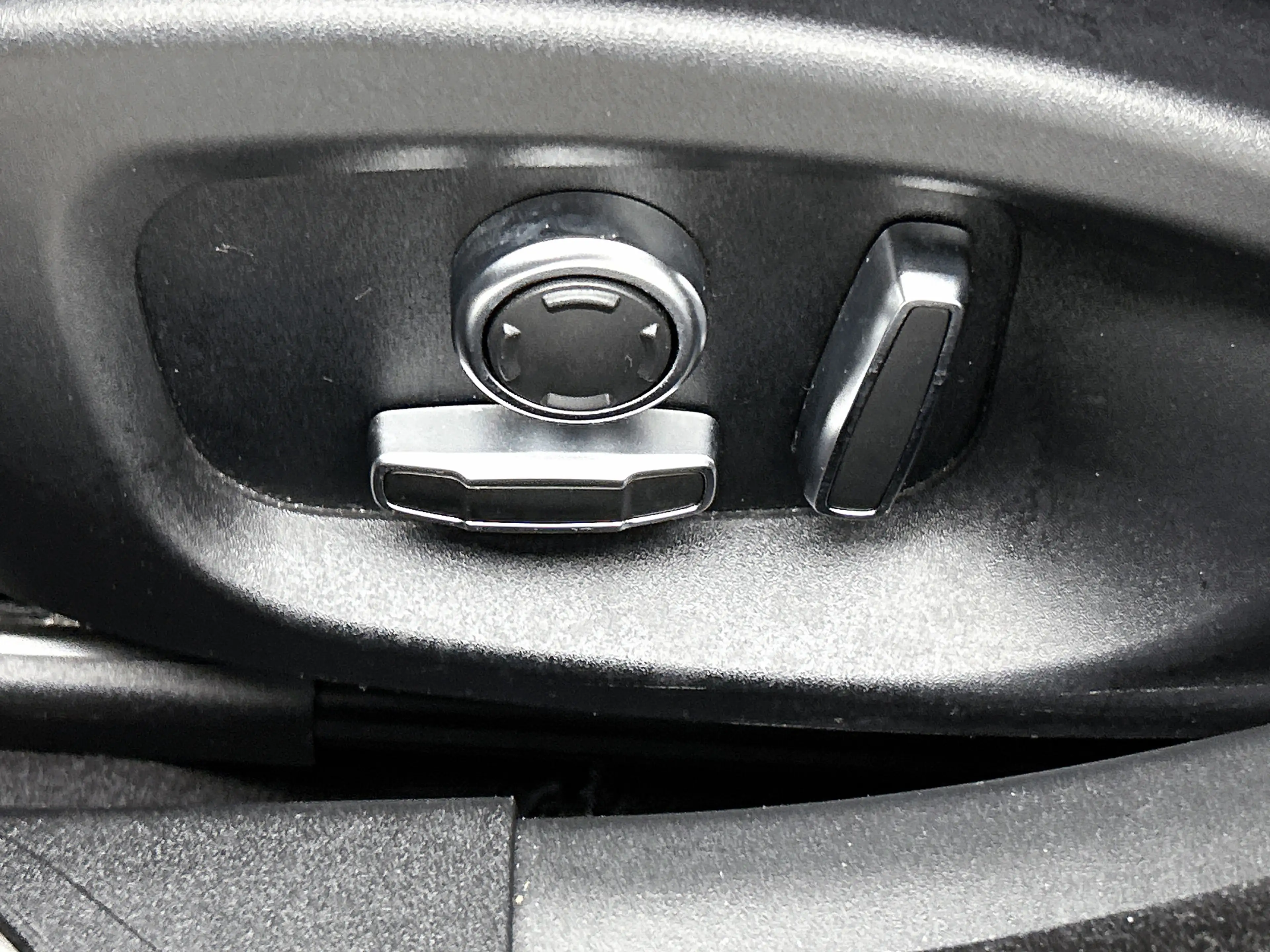 Jaguar XE 2.0 P250 R-Dynamic SE | Camera | Cruise Control | — photo 25