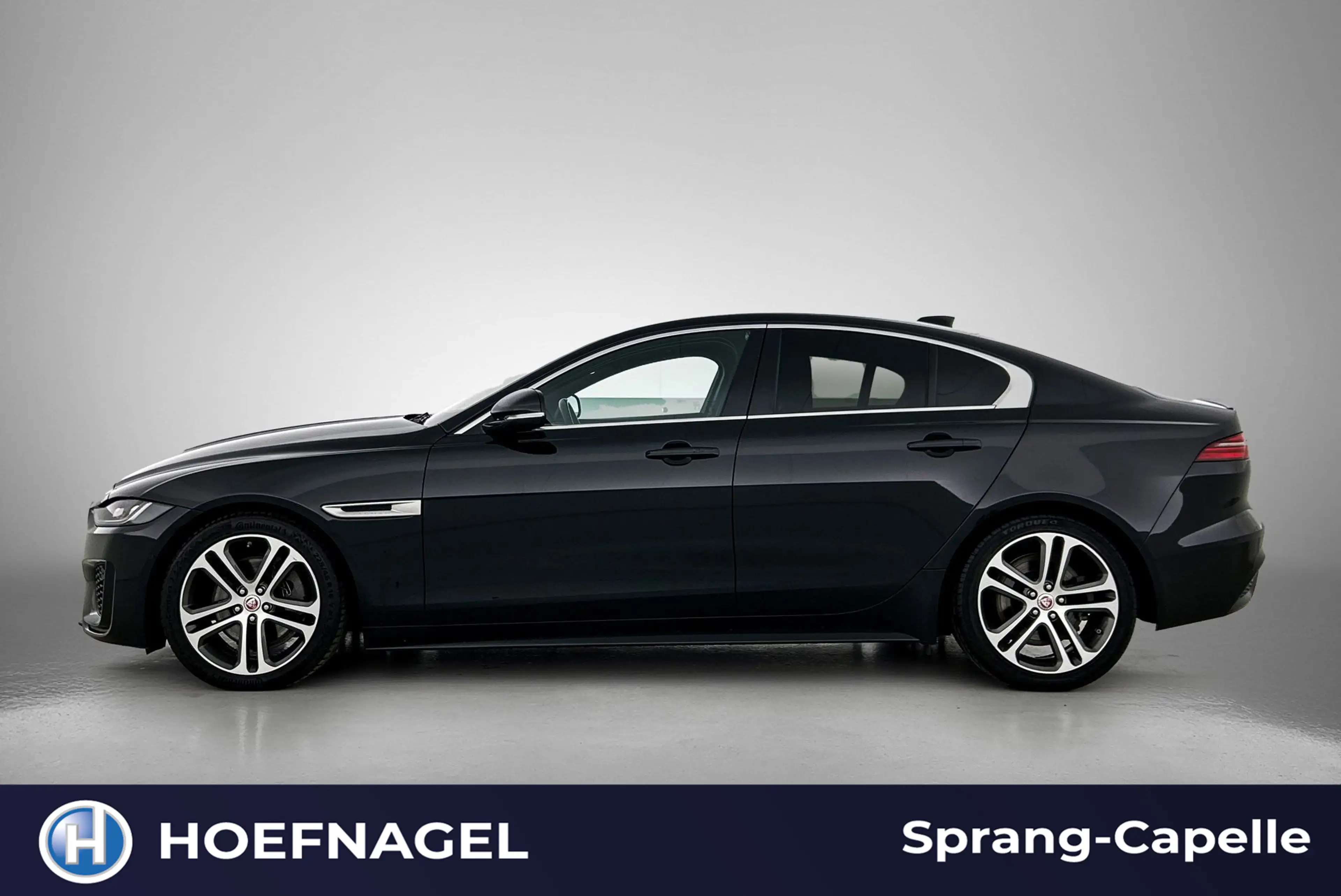 Jaguar XE 2.0 P250 R-Dynamic SE | Camera | Cruise Control | — photo 3
