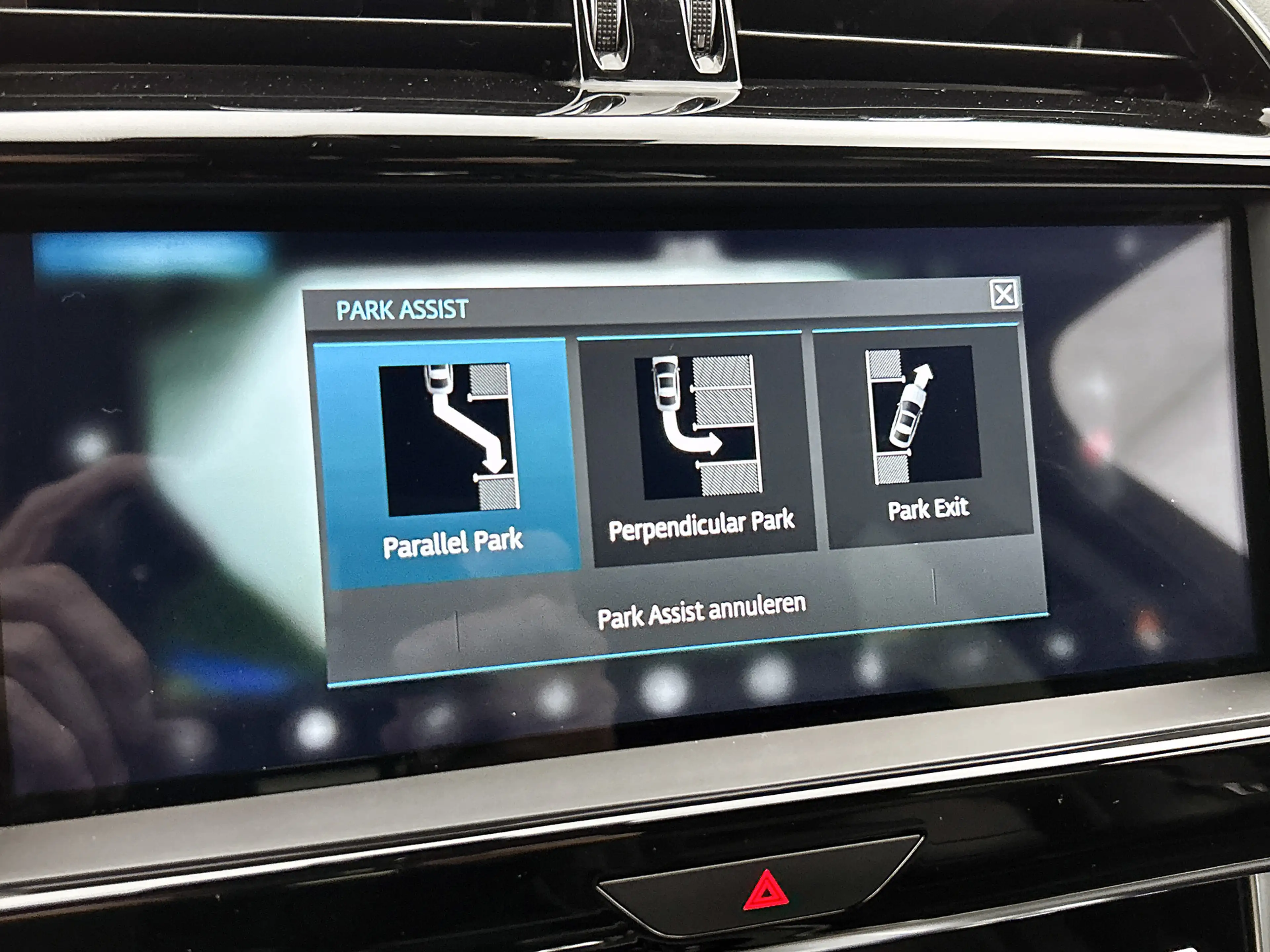 Jaguar XE 2.0 P250 R-Dynamic SE | Camera | Cruise Control | — photo 23