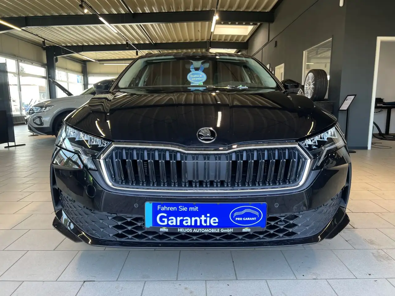Skoda Octavia Combi 2.0TDI*AHK*LED*NAVI*LANEASSIST, миниатюра 2