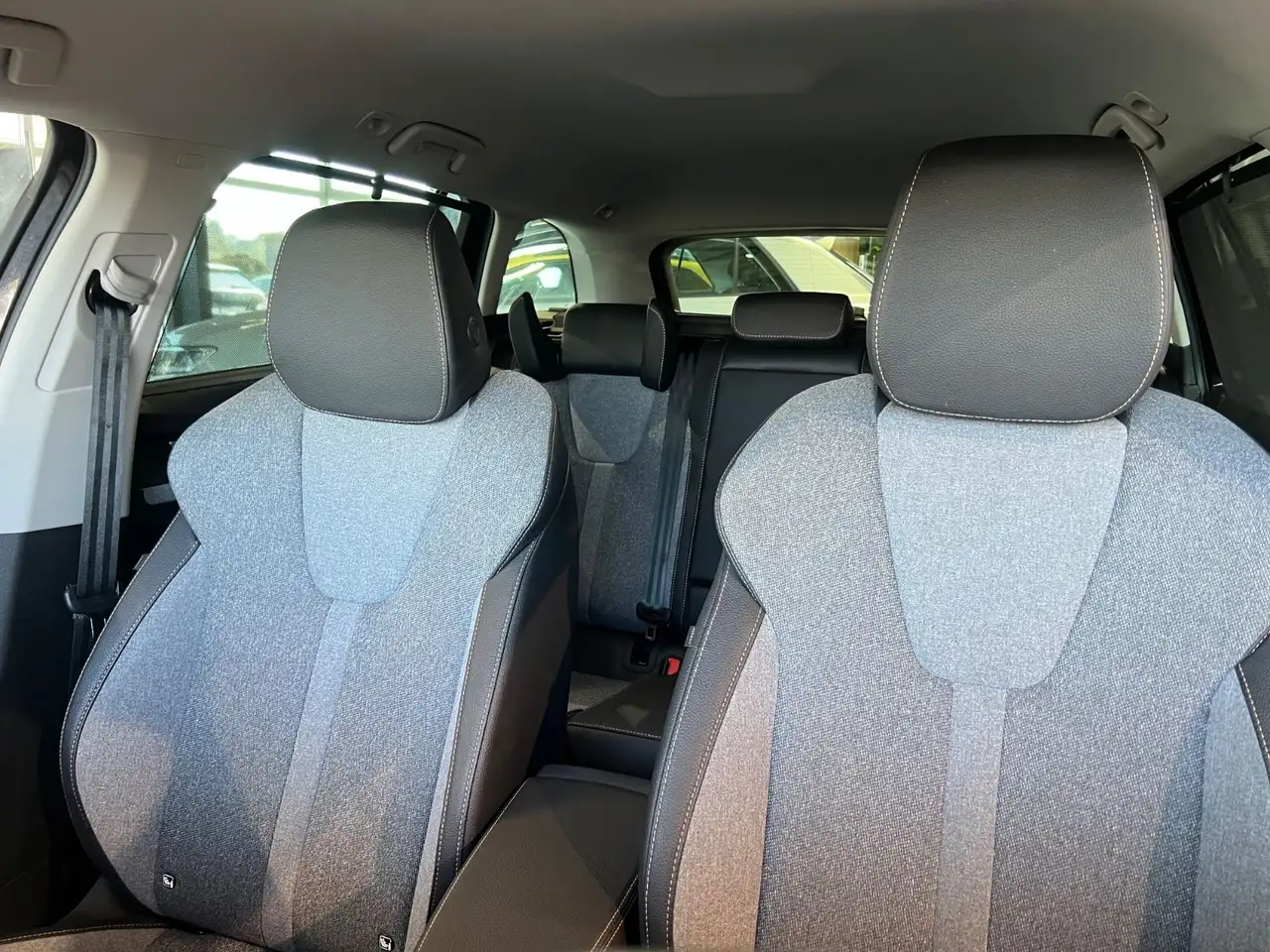 Skoda Octavia Combi 2.0TDI*AHK*LED*NAVI*LANEASSIST, миниатюра 14